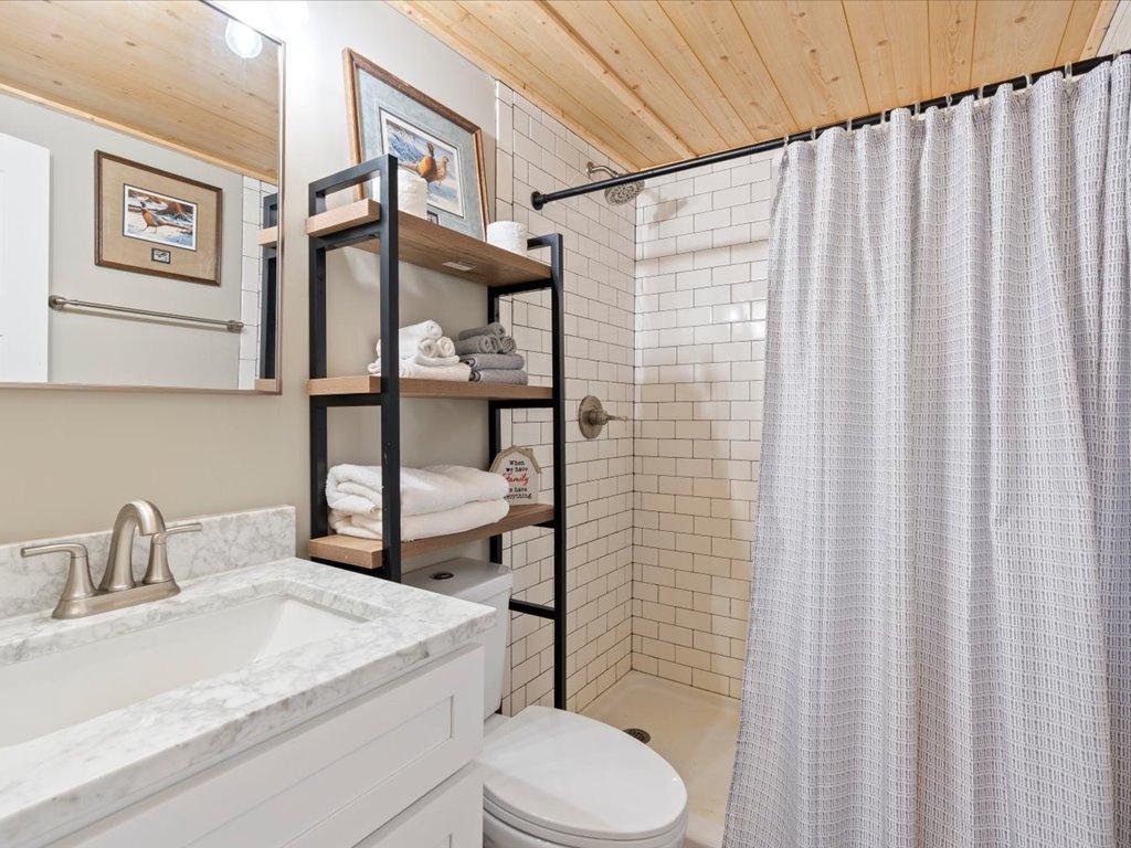1974 single family home for sale at 24852 County Road 4 in Nisswa, MN — 2 bed, 1 bath (photo 11 of 37)