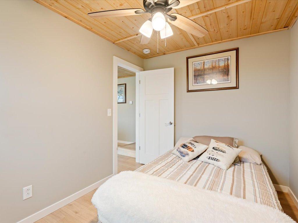 1974 single family home for sale at 24852 County Road 4 in Nisswa, MN — 2 bed, 1 bath (photo 15 of 37)