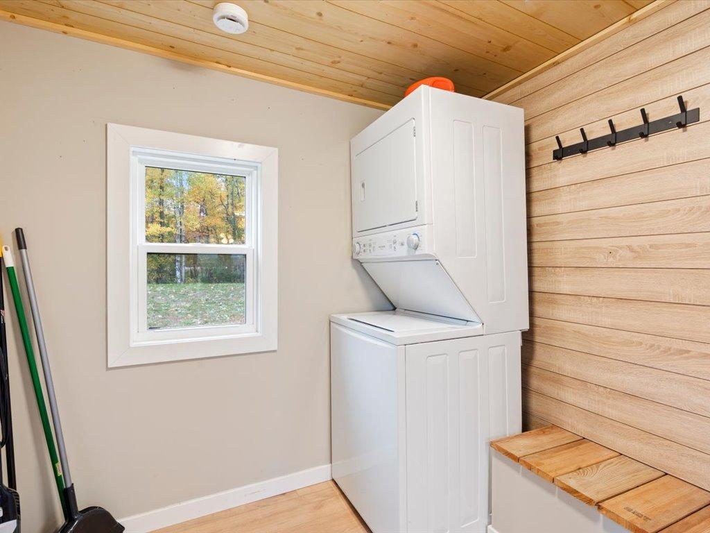 1974 single family home for sale at 24852 County Road 4 in Nisswa, MN — 2 bed, 1 bath (photo 17 of 37)