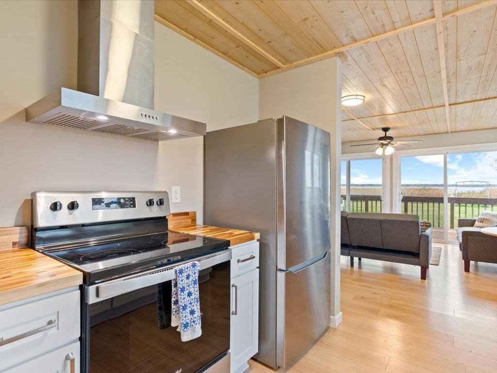 1974 single family home for sale at 24852 County Road 4 in Nisswa, MN — 2 bed, 1 bath (photo 5 of 37)
