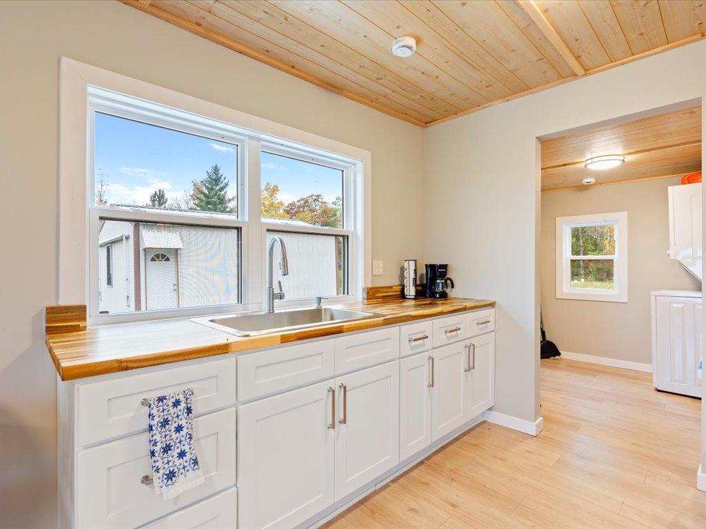 1974 single family home for sale at 24852 County Road 4 in Nisswa, MN — 2 bed, 1 bath (photo 7 of 37)