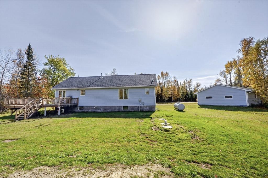 1988 single family home for sale at 43862 Chase Lake Road in Deer River, MN — 3 bed, 2 bath (photo 14 of 53)
