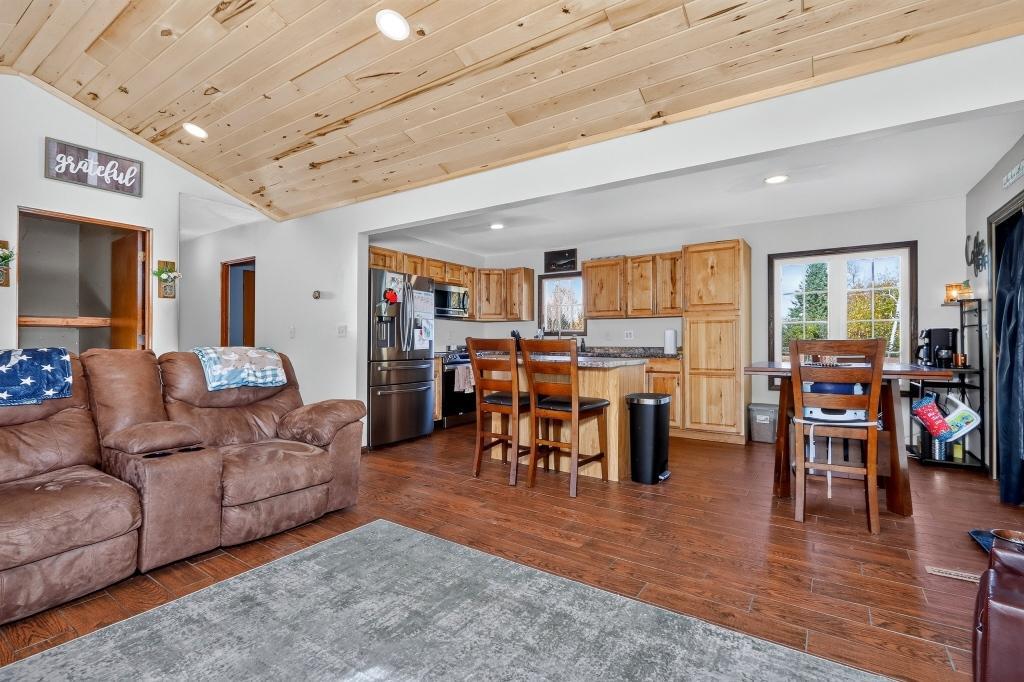 1988 single family home for sale at 43862 Chase Lake Road in Deer River, MN — 3 bed, 2 bath (photo 19 of 53)