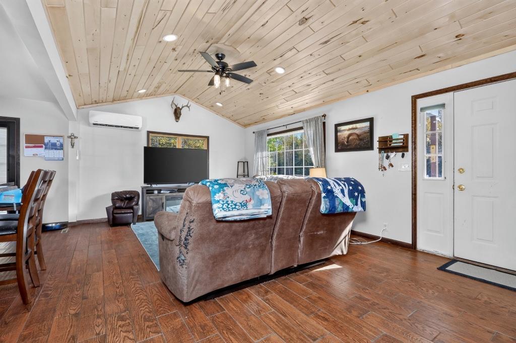 1988 single family home for sale at 43862 Chase Lake Road in Deer River, MN — 3 bed, 2 bath (photo 20 of 53)