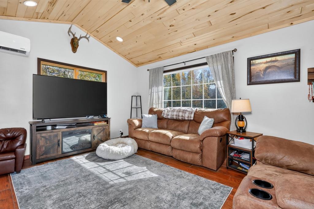1988 single family home for sale at 43862 Chase Lake Road in Deer River, MN — 3 bed, 2 bath (photo 24 of 53)