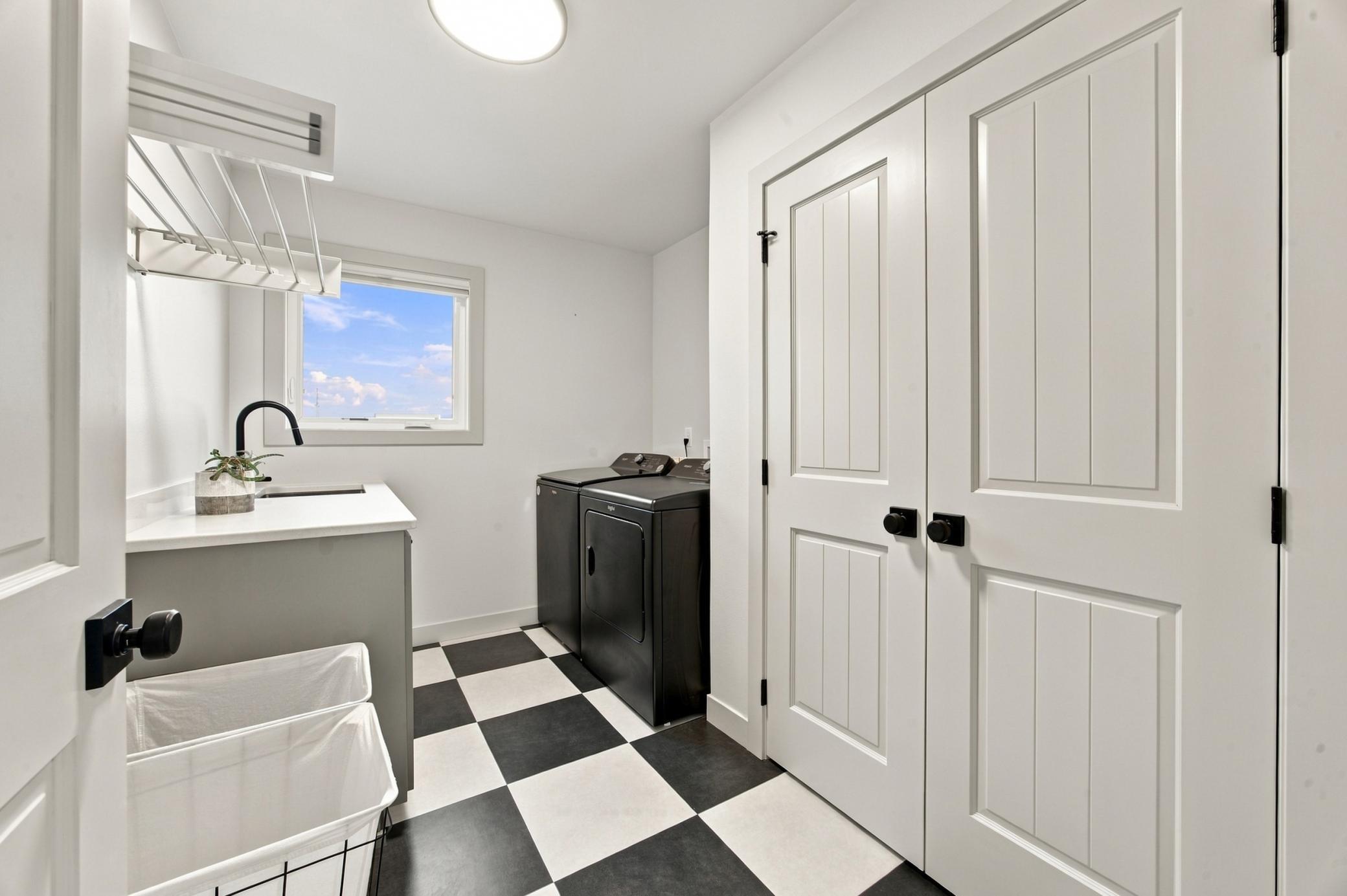 2023 single family home for sale at 6187 49th Avenue S in Fargo, ND — 6 bed, 4 bath (photo 43 of 80)