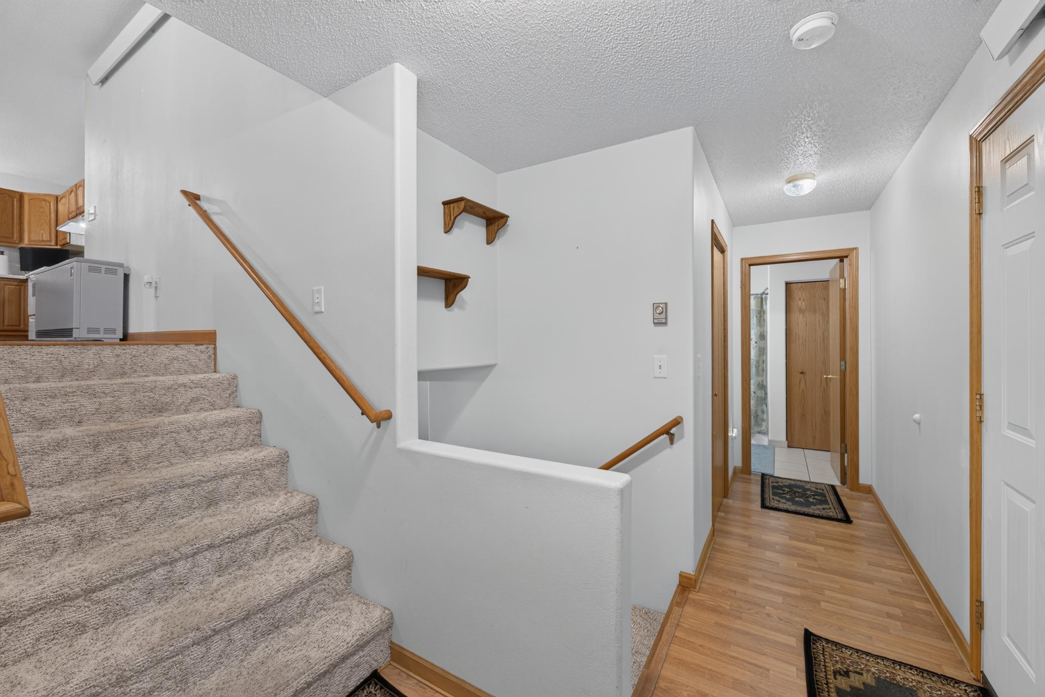 2001 single family home for sale at 642 Center Point Court NW in Bemidji, MN — 4 bed, 3 bath (photo 11 of 39)