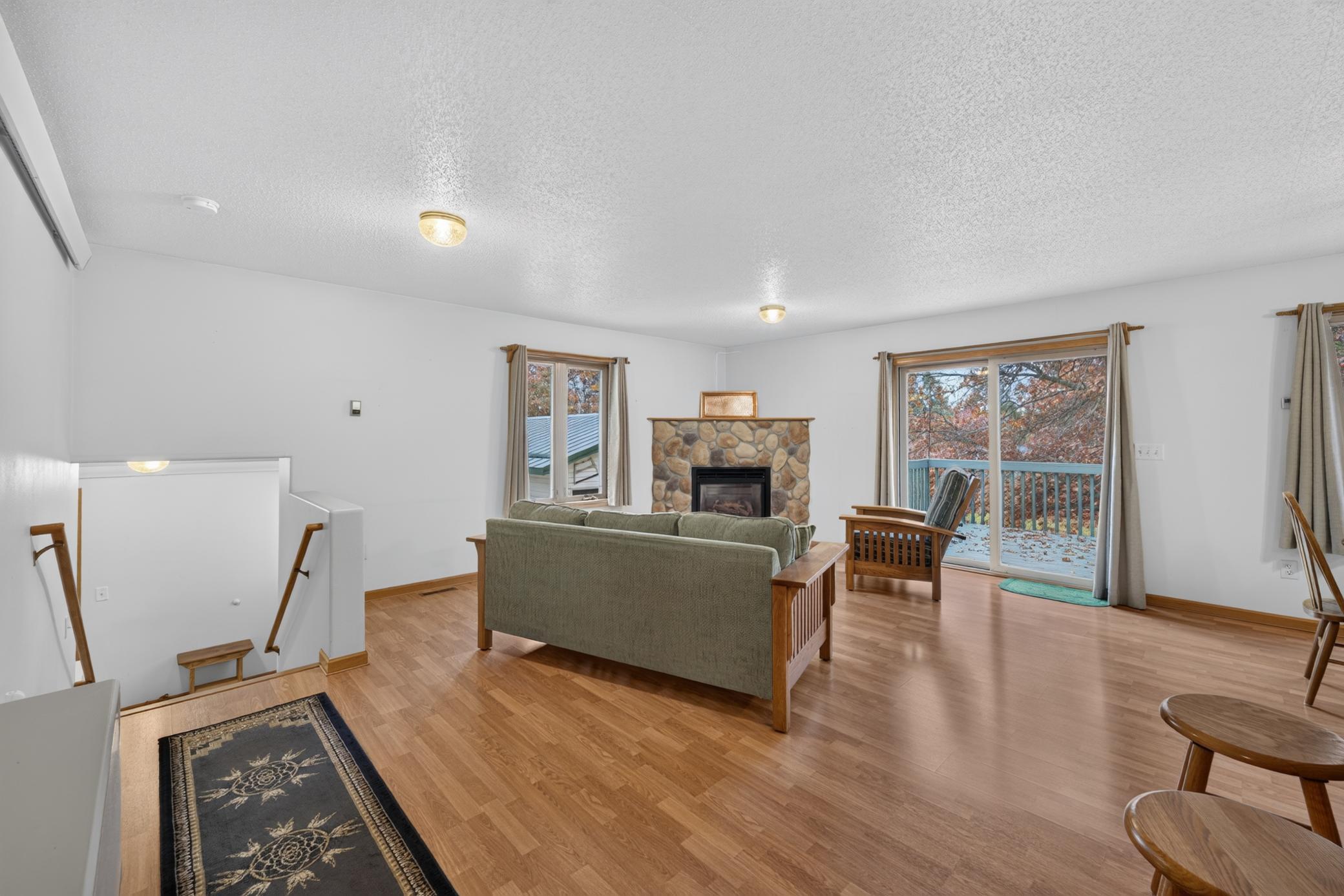 2001 single family home for sale at 642 Center Point Court NW in Bemidji, MN — 4 bed, 3 bath (photo 14 of 39)