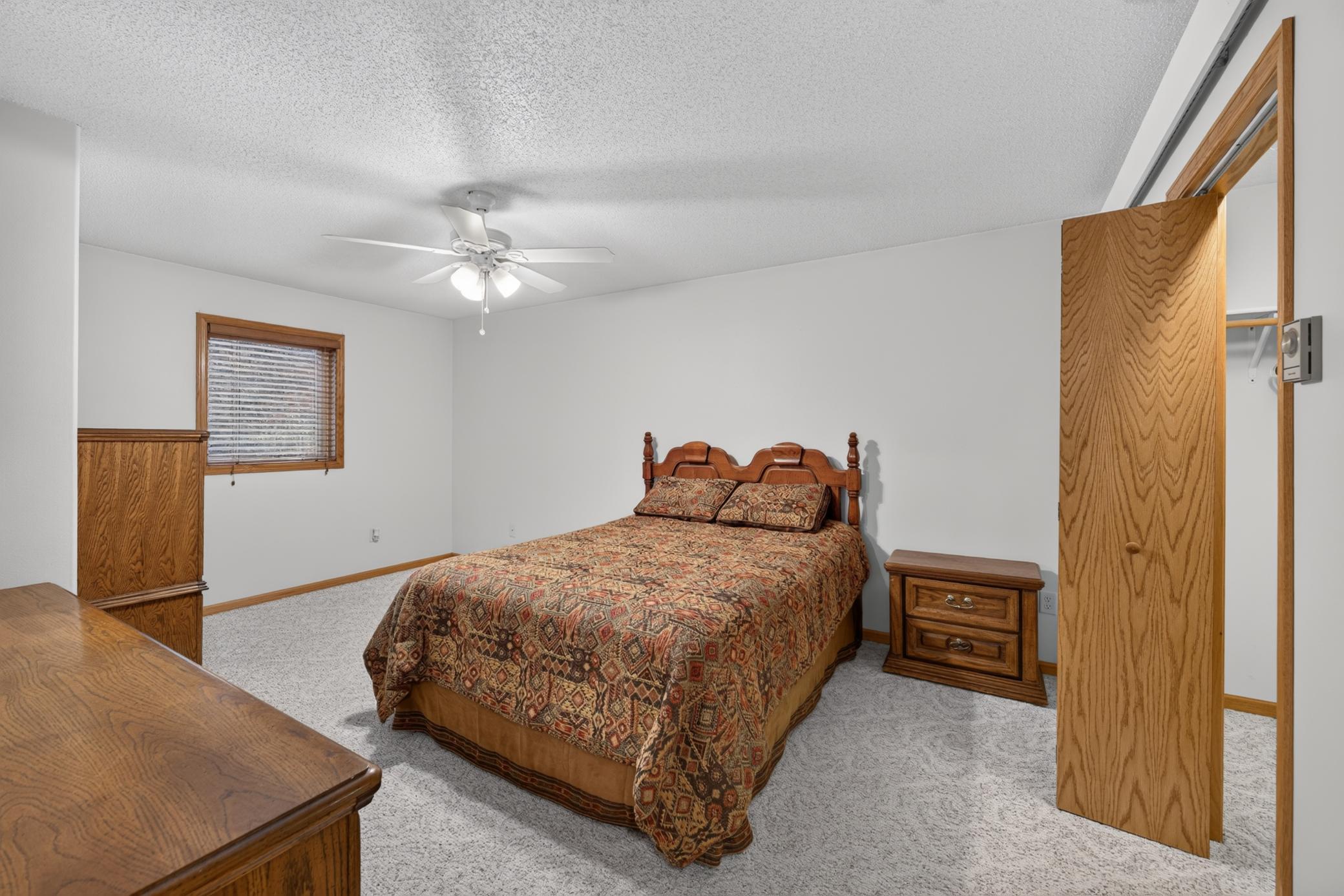 2001 single family home for sale at 642 Center Point Court NW in Bemidji, MN — 4 bed, 3 bath (photo 22 of 39)