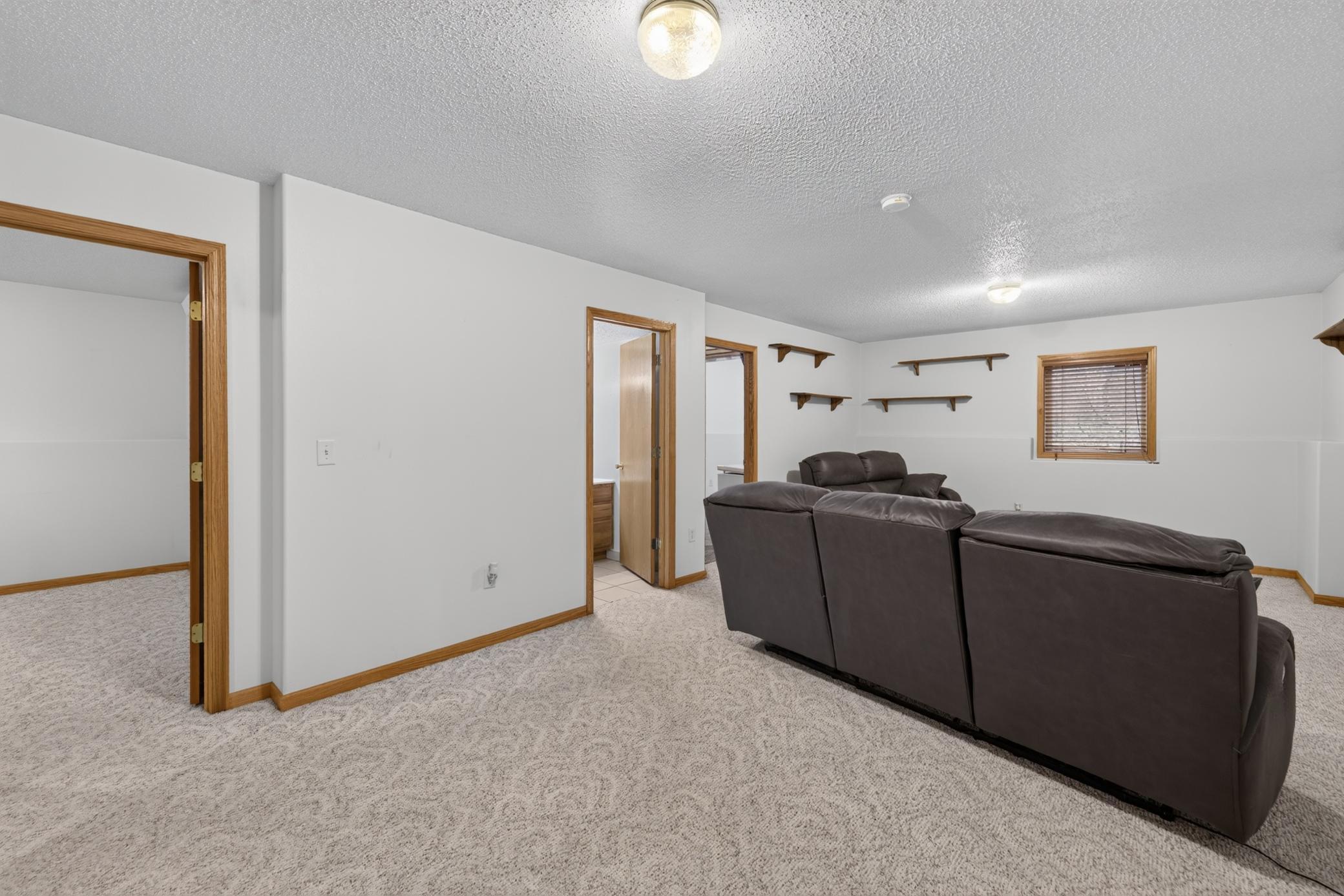 2001 single family home for sale at 642 Center Point Court NW in Bemidji, MN — 4 bed, 3 bath (photo 24 of 39)