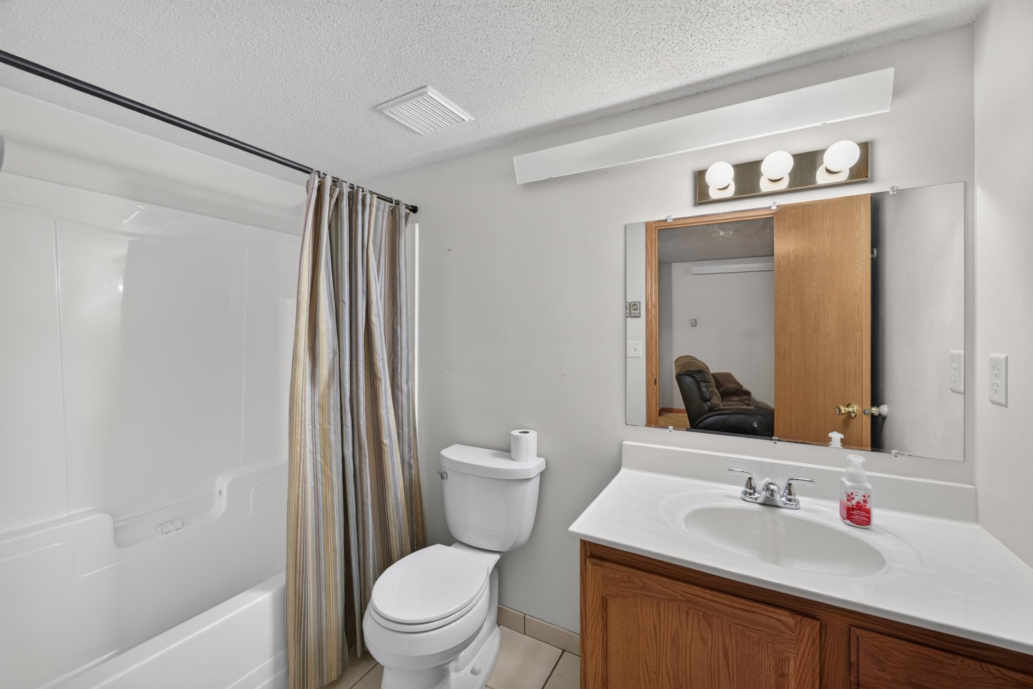 2001 single family home for sale at 642 Center Point Court NW in Bemidji, MN — 4 bed, 3 bath (photo 26 of 39)