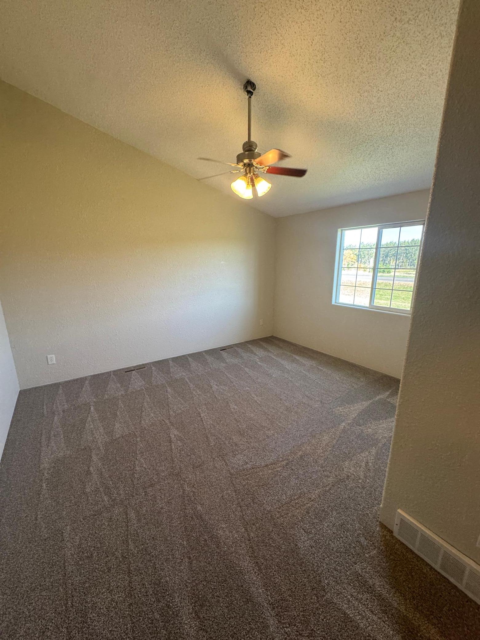 2005 single family home for sale at 520 12th Street NW in Perham, MN — 4 bed, 3 bath (photo 13 of 29)