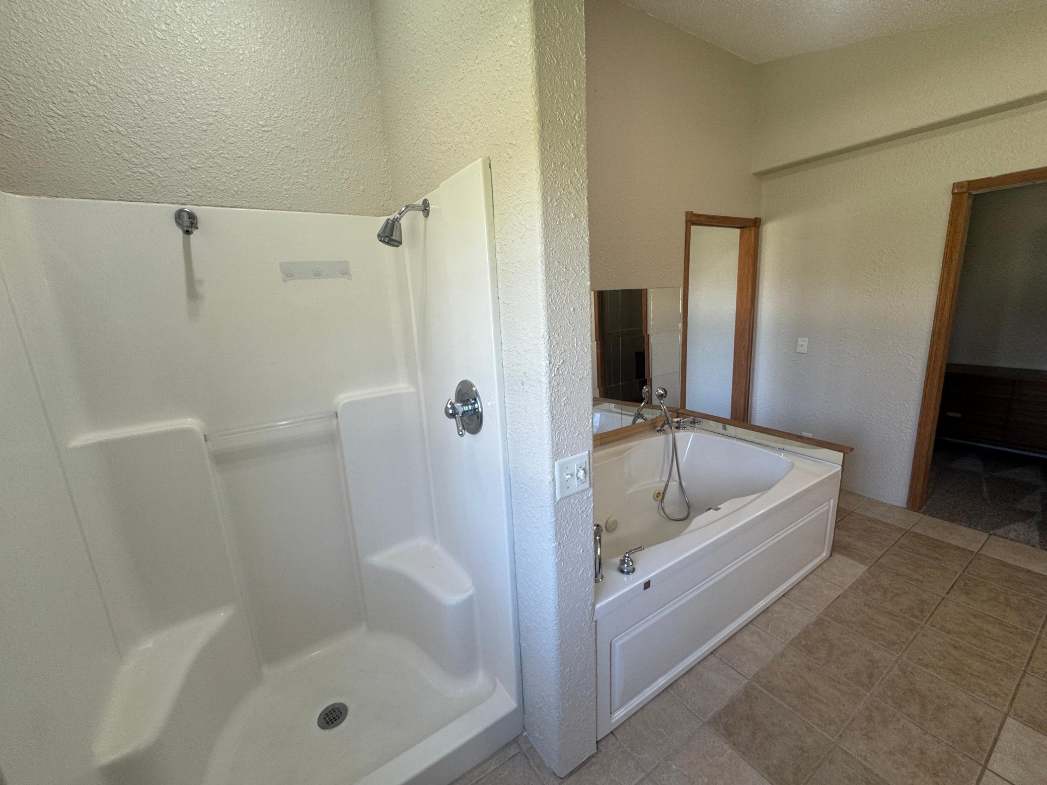 2005 single family home for sale at 520 12th Street NW in Perham, MN — 4 bed, 3 bath (photo 9 of 29)