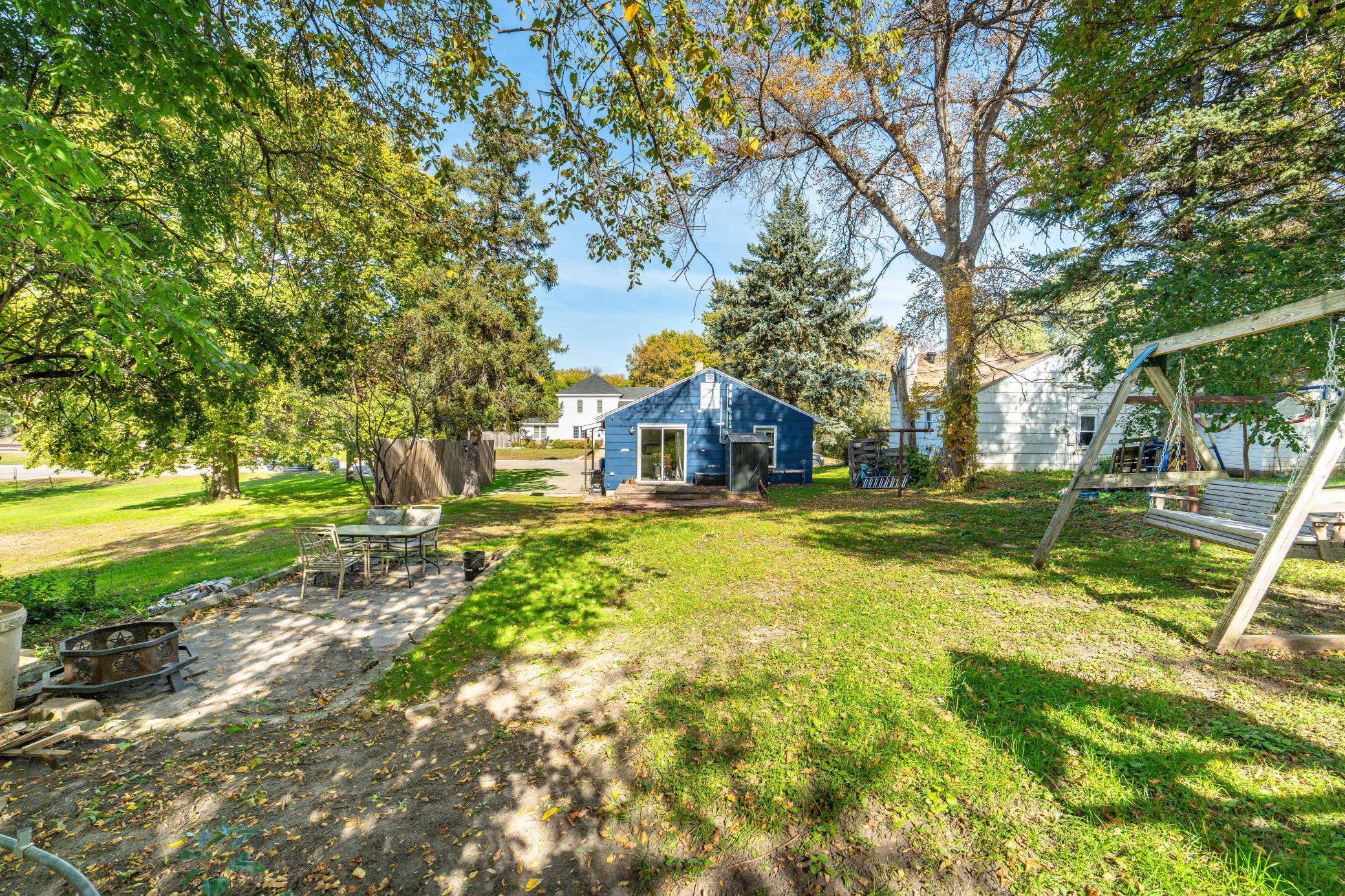1946 single family home for sale at 810 E Junius Avenue in Fergus Falls, MN — 2 bed, 1 bath (photo 12 of 46)