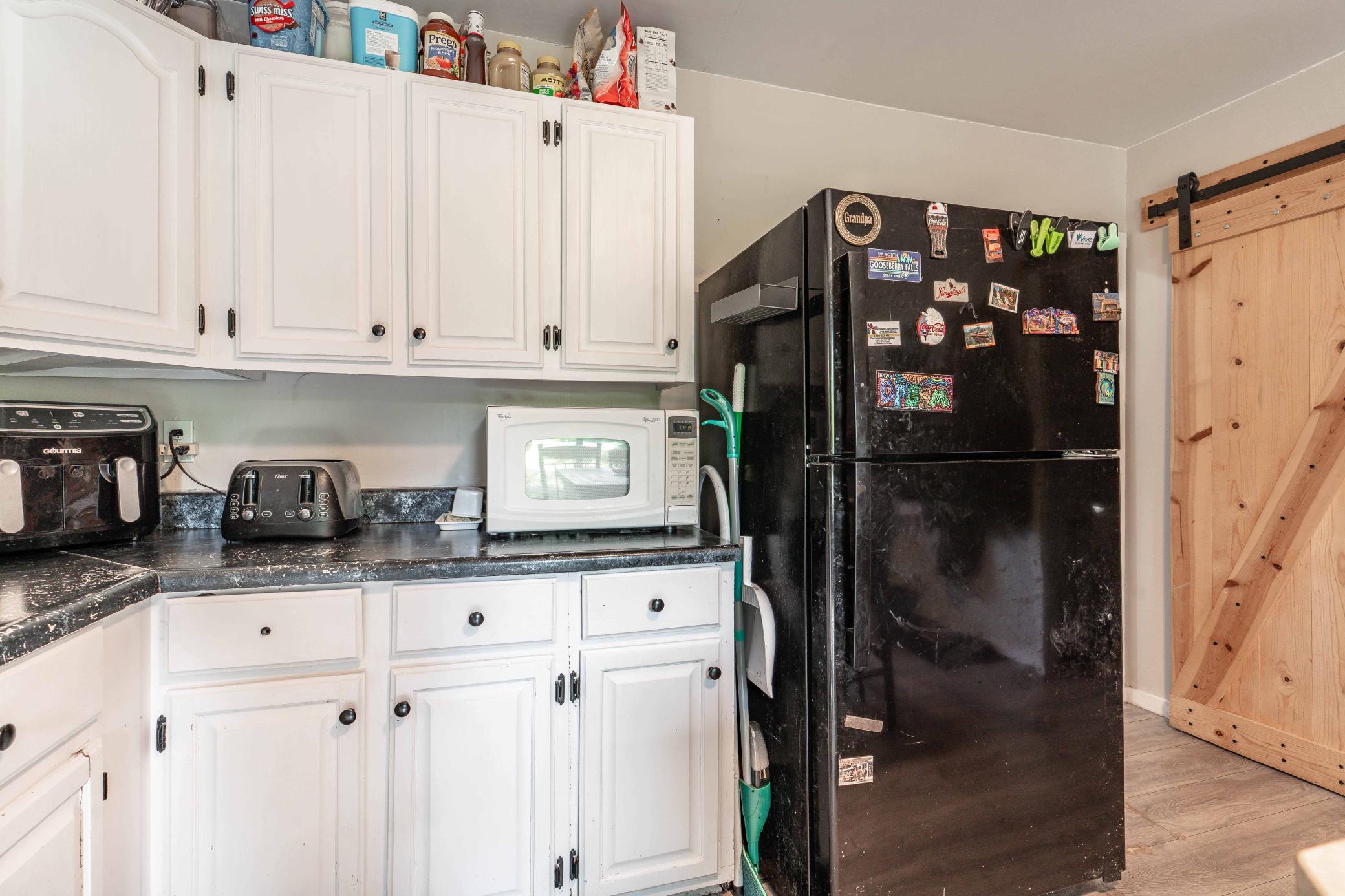 1946 single family home for sale at 810 E Junius Avenue in Fergus Falls, MN — 2 bed, 1 bath (photo 20 of 46)