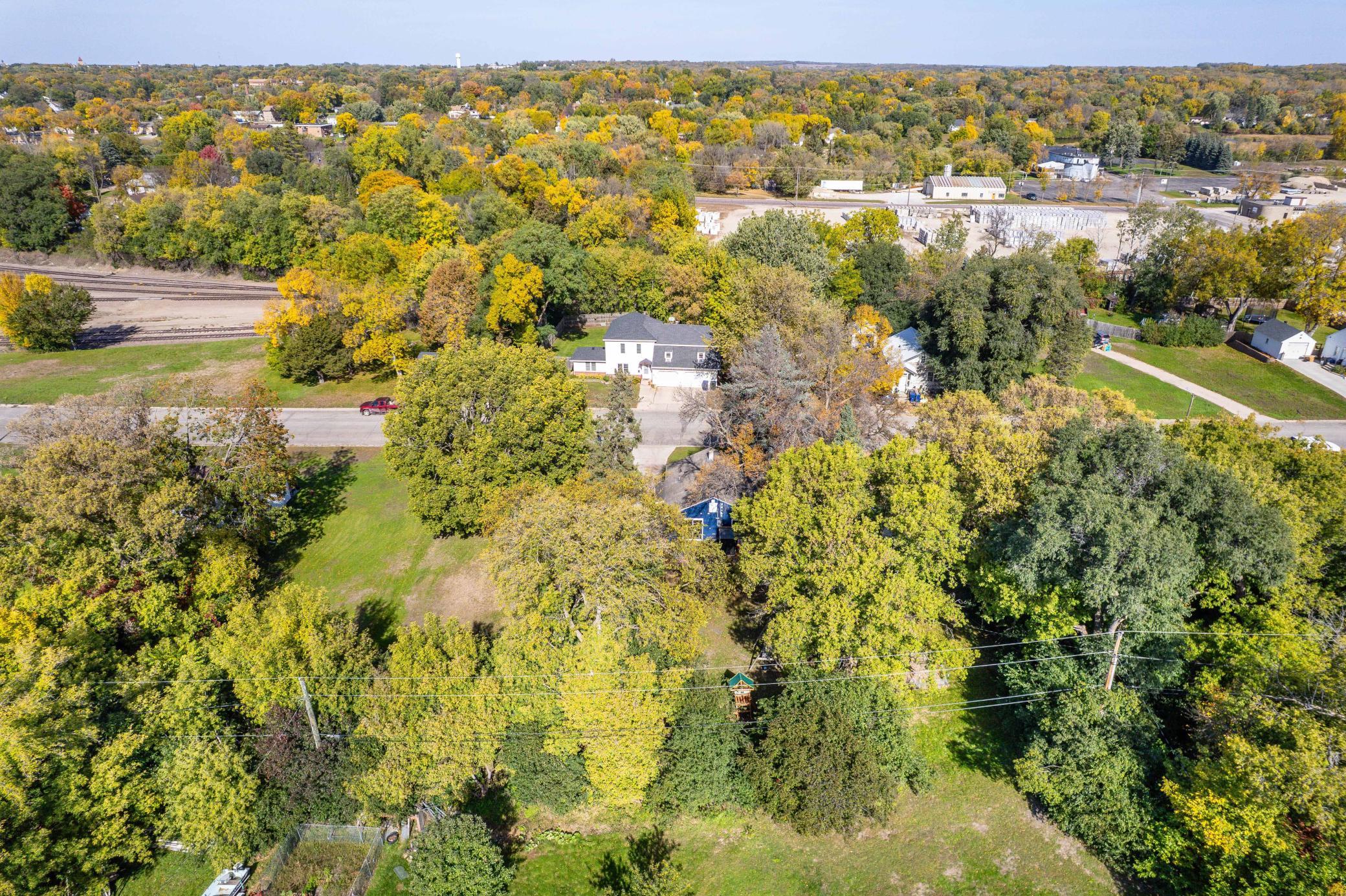 1946 single family home for sale at 810 E Junius Avenue in Fergus Falls, MN — 2 bed, 1 bath (photo 41 of 46)