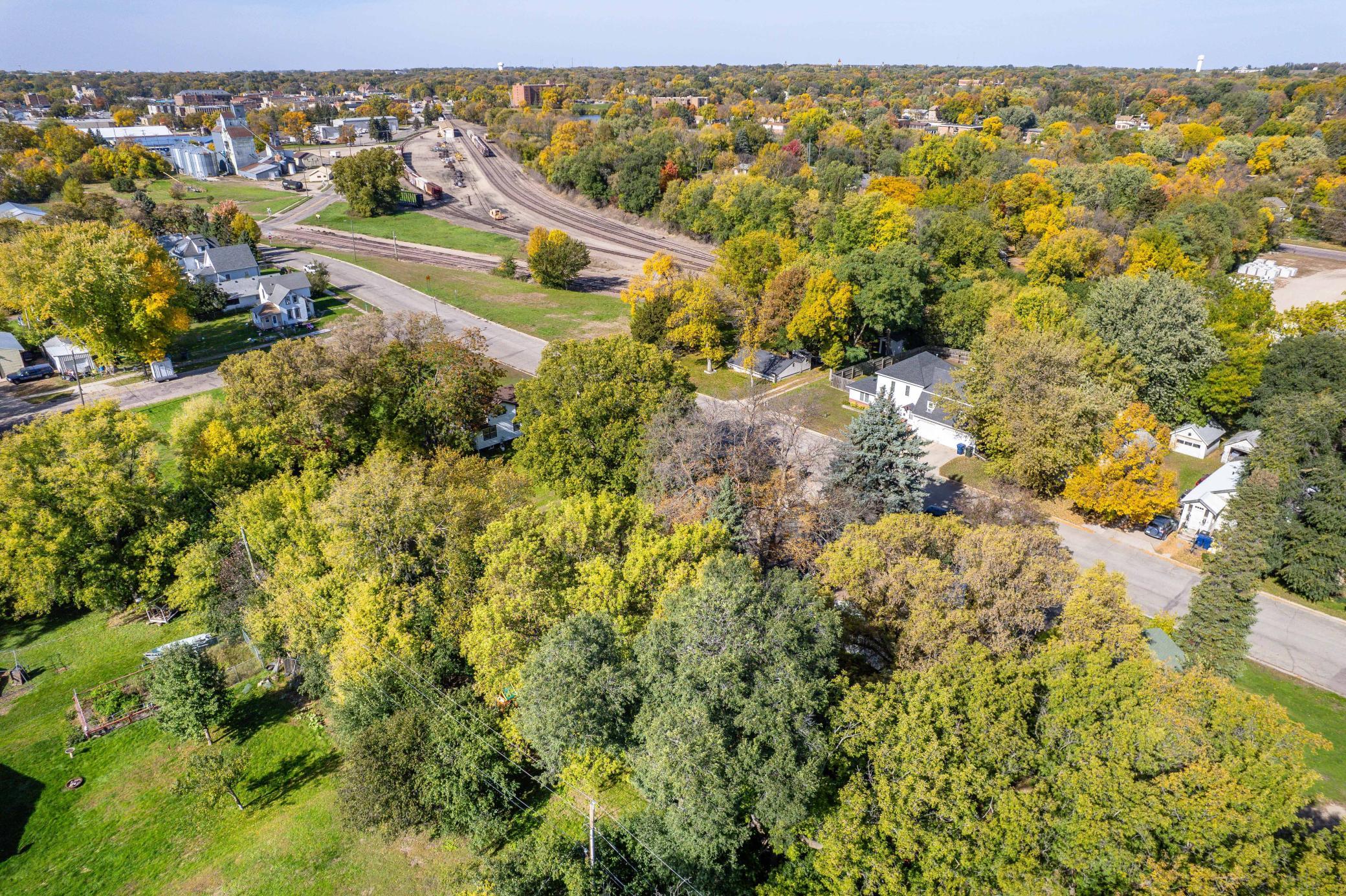 1946 single family home for sale at 810 E Junius Avenue in Fergus Falls, MN — 2 bed, 1 bath (photo 42 of 46)