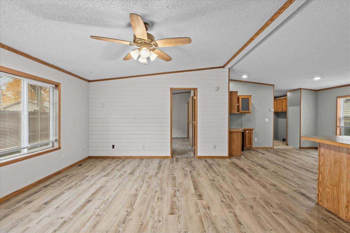 1999 single family home for sale at 427 6th Street N in Breckenridge, MN — 3 bed, 2 bath (photo 12 of 39)