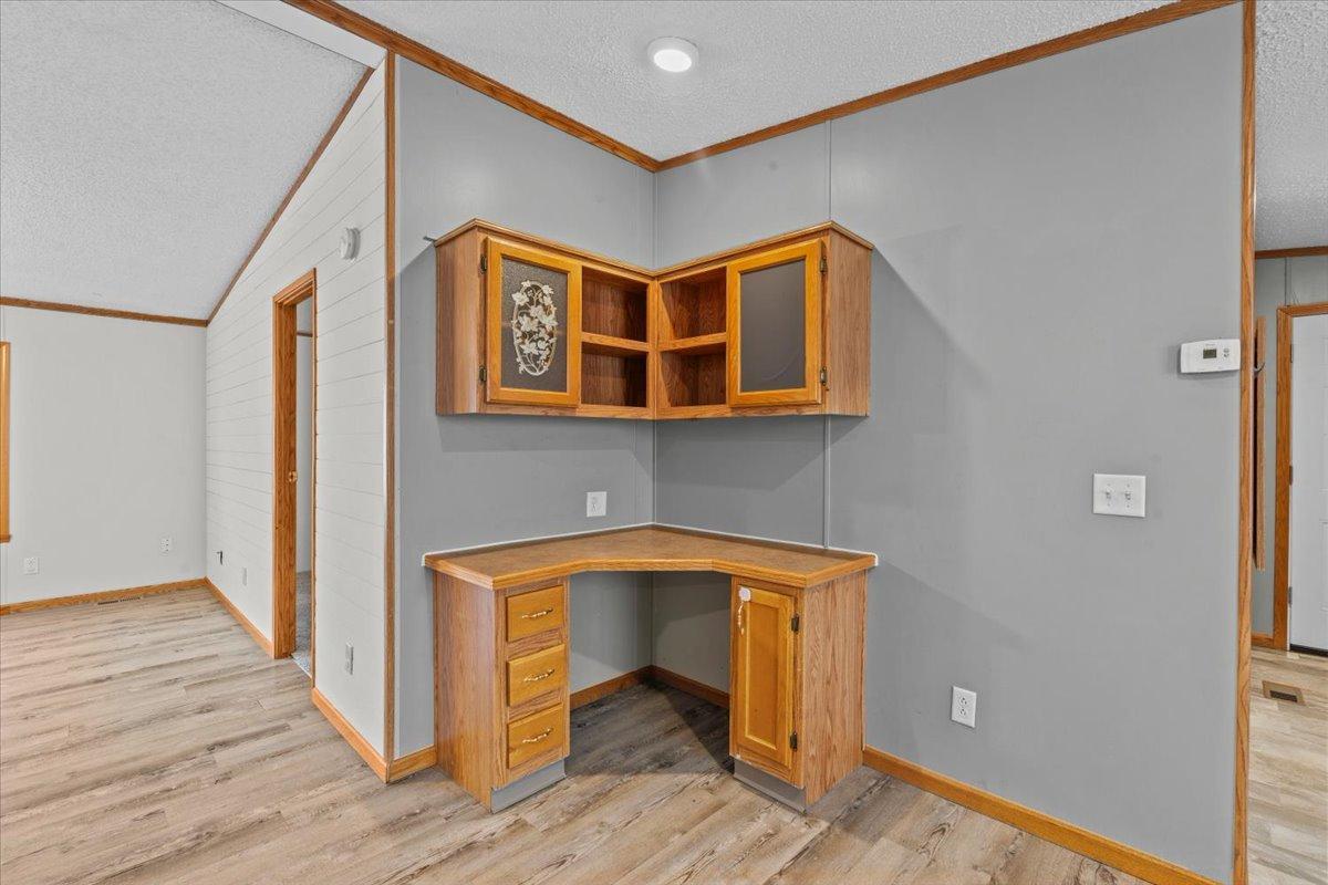 1999 single family home for sale at 427 6th Street N in Breckenridge, MN — 3 bed, 2 bath (photo 16 of 39)