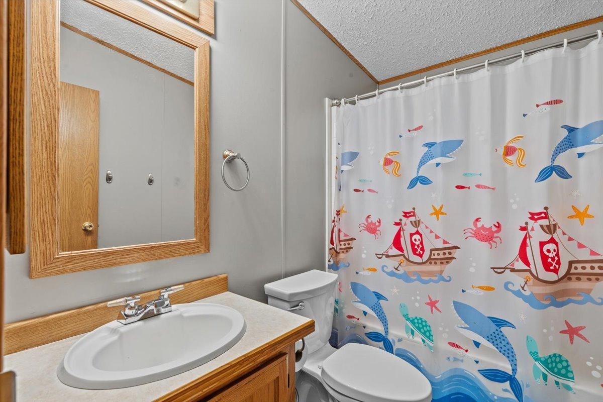 1999 single family home for sale at 427 6th Street N in Breckenridge, MN — 3 bed, 2 bath (photo 26 of 39)