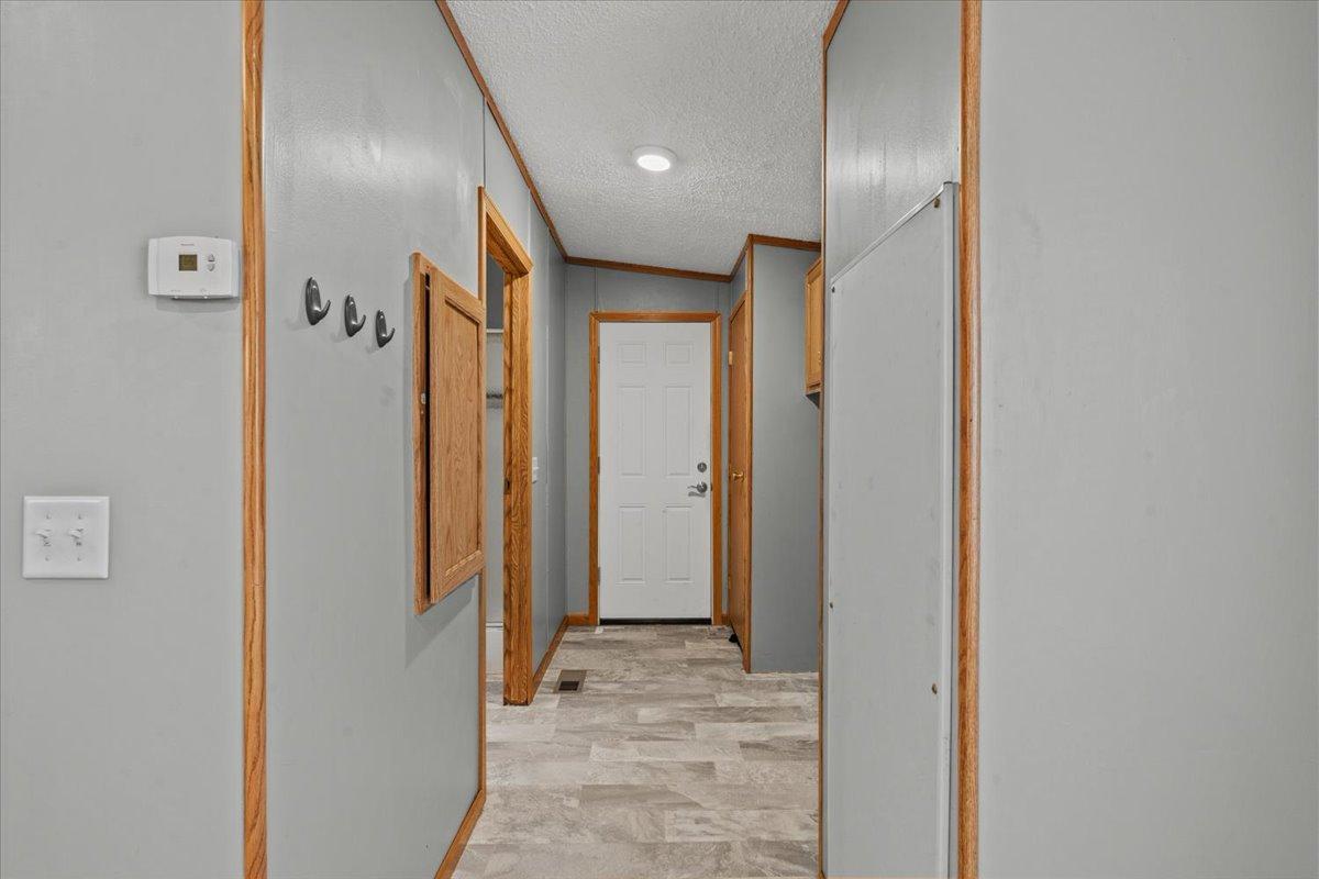 1999 single family home for sale at 427 6th Street N in Breckenridge, MN — 3 bed, 2 bath (photo 31 of 39)