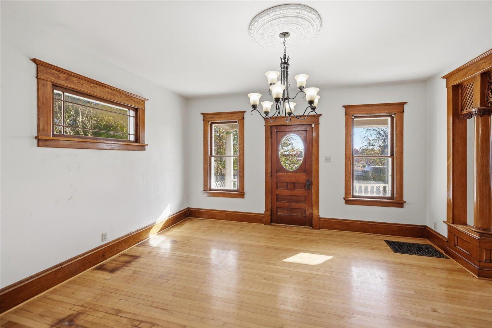 1910 single family home for sale at 302 2nd Street NW in Bertha, MN — 3 bed, 3 bath (photo 12 of 86)