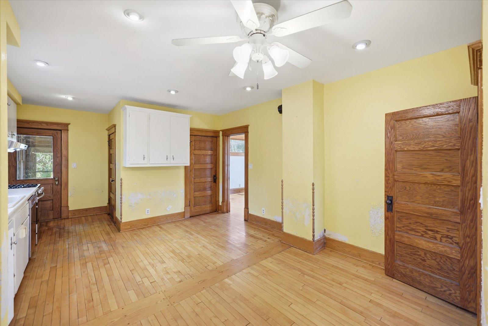 1910 single family home for sale at 302 2nd Street NW in Bertha, MN — 3 bed, 3 bath (photo 20 of 86)