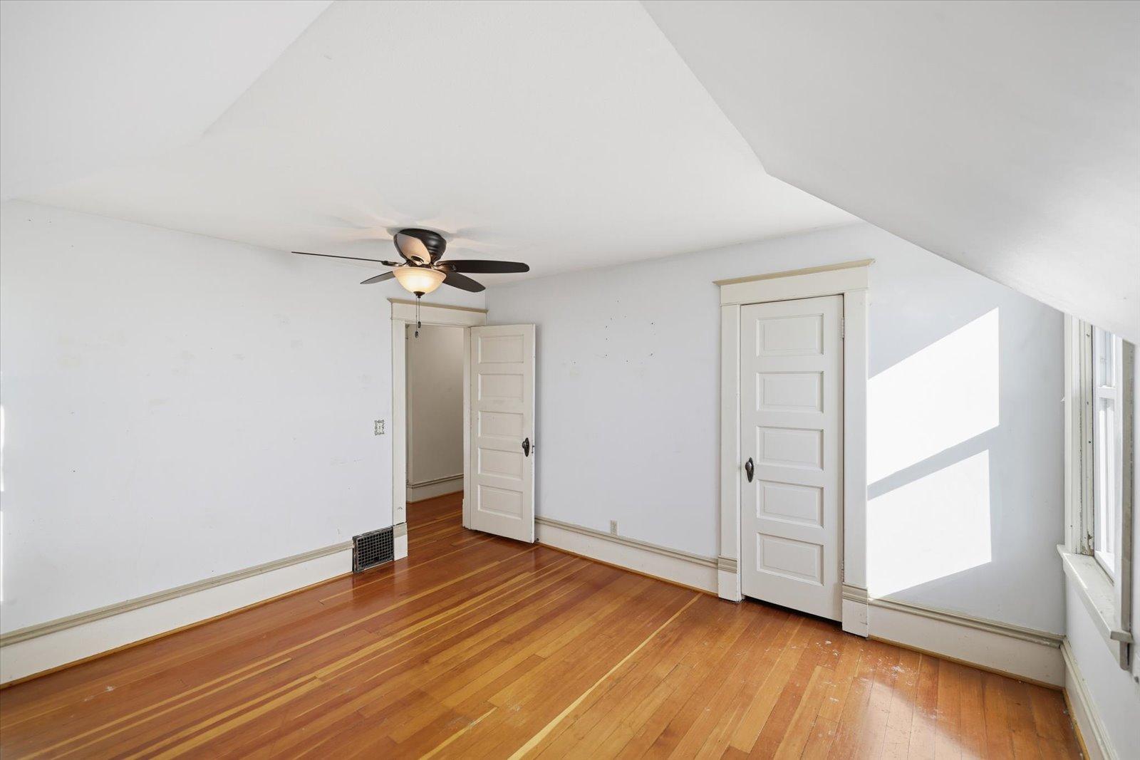 1910 single family home for sale at 302 2nd Street NW in Bertha, MN — 3 bed, 3 bath (photo 29 of 86)