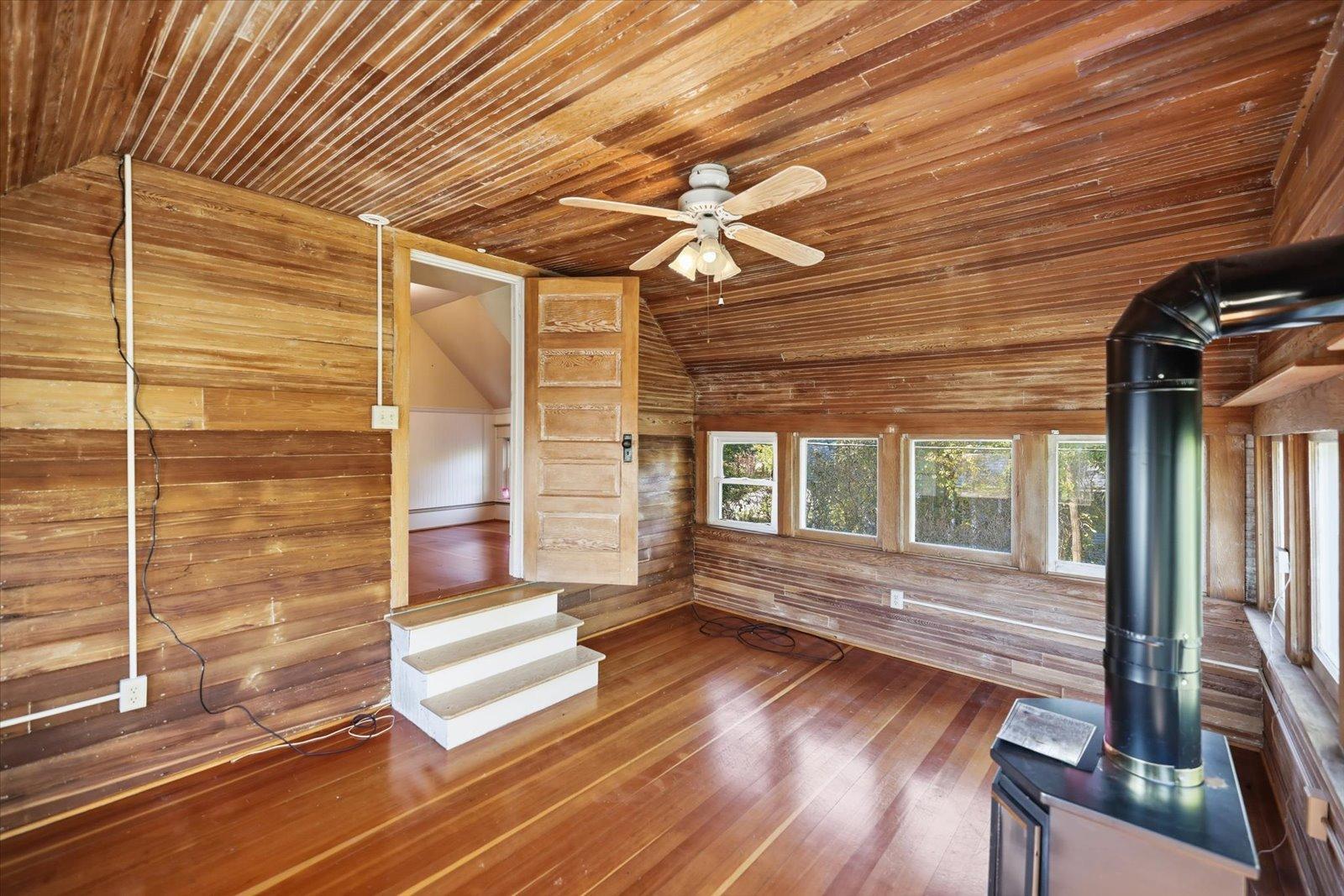 1910 single family home for sale at 302 2nd Street NW in Bertha, MN — 3 bed, 3 bath (photo 39 of 86)