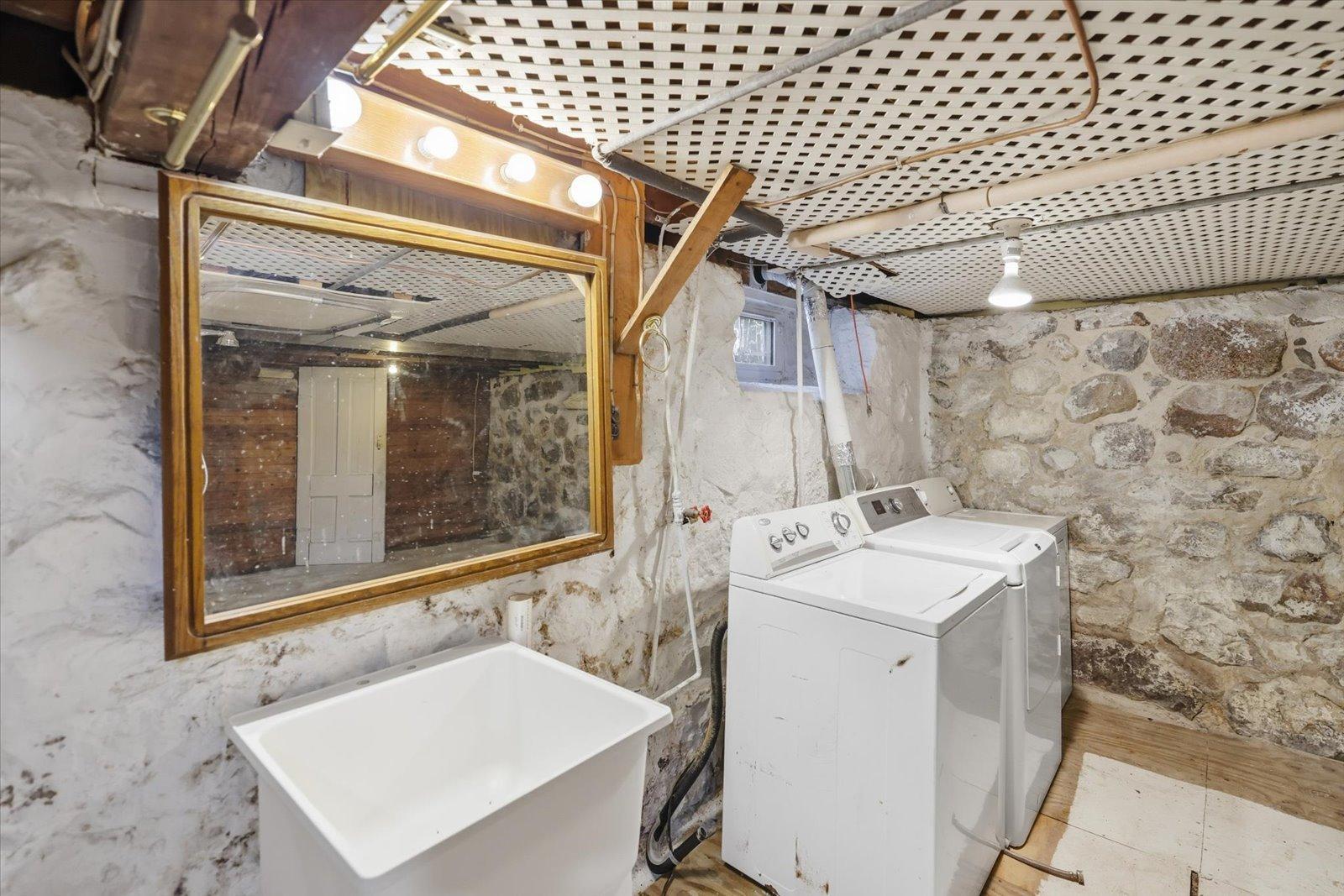 1910 single family home for sale at 302 2nd Street NW in Bertha, MN — 3 bed, 3 bath (photo 47 of 86)