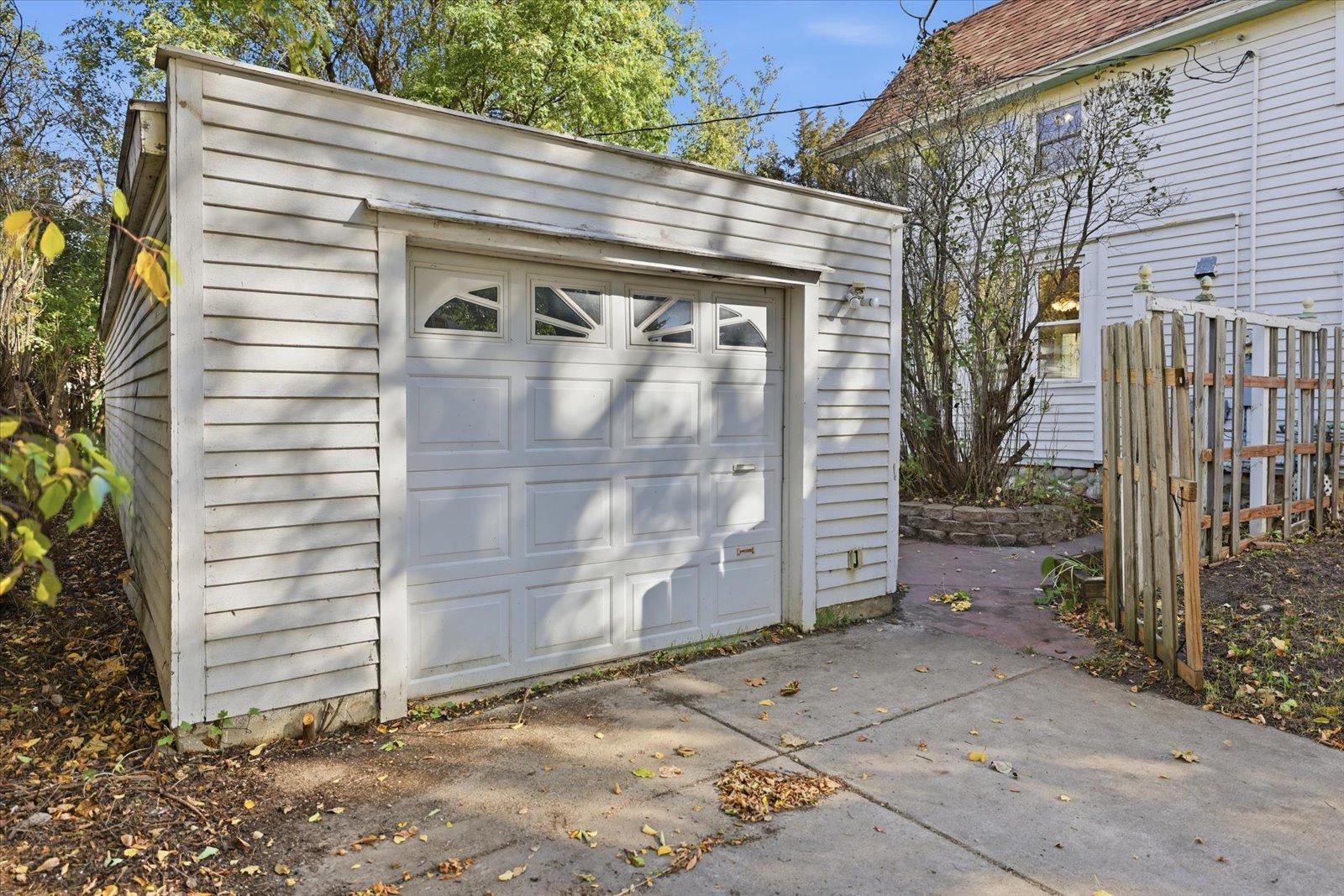 1910 single family home for sale at 302 2nd Street NW in Bertha, MN — 3 bed, 3 bath (photo 53 of 86)