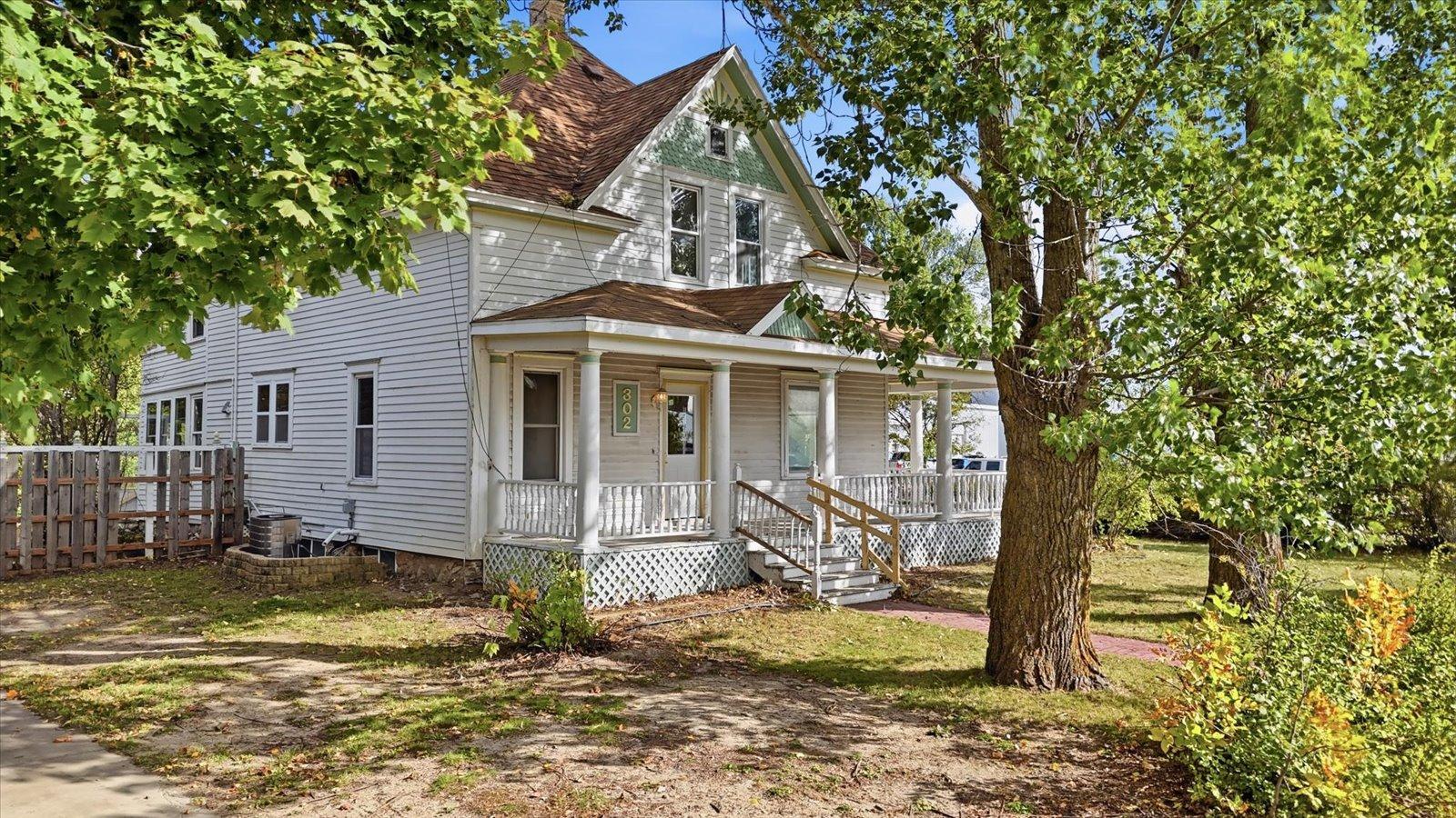 1910 single family home for sale at 302 2nd Street NW in Bertha, MN — 3 bed, 3 bath (photo 66 of 86)