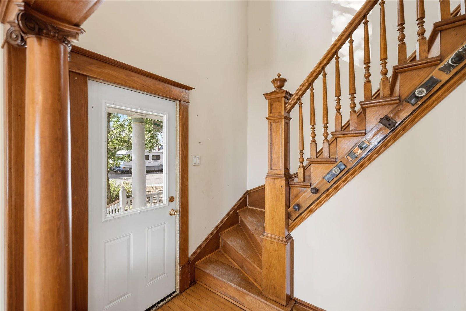 1910 single family home for sale at 302 2nd Street NW in Bertha, MN — 3 bed, 3 bath (photo 8 of 86)