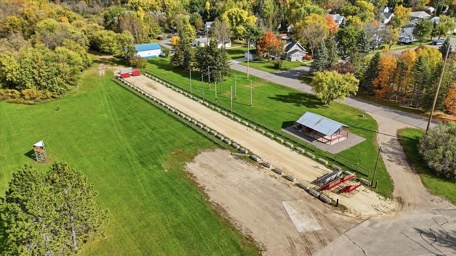 1910 single family home for sale at 302 2nd Street NW in Bertha, MN — 3 bed, 3 bath (photo 73 of 86)