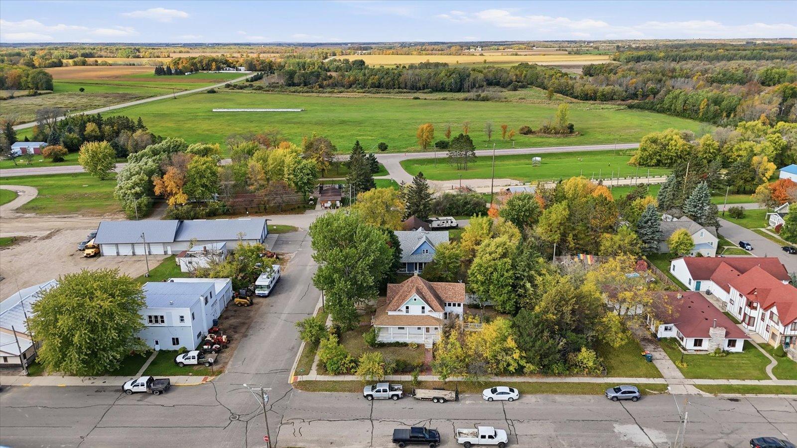 1910 single family home for sale at 302 2nd Street NW in Bertha, MN — 3 bed, 3 bath (photo 78 of 86)
