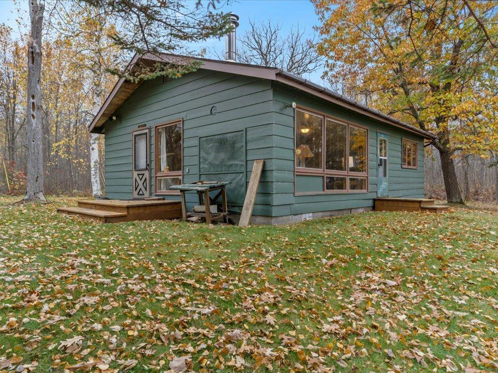 1962 single family home for sale at 3818 Danens Drive NE in Remer, MN — 3 bed, 1 bath (photo 5 of 48)