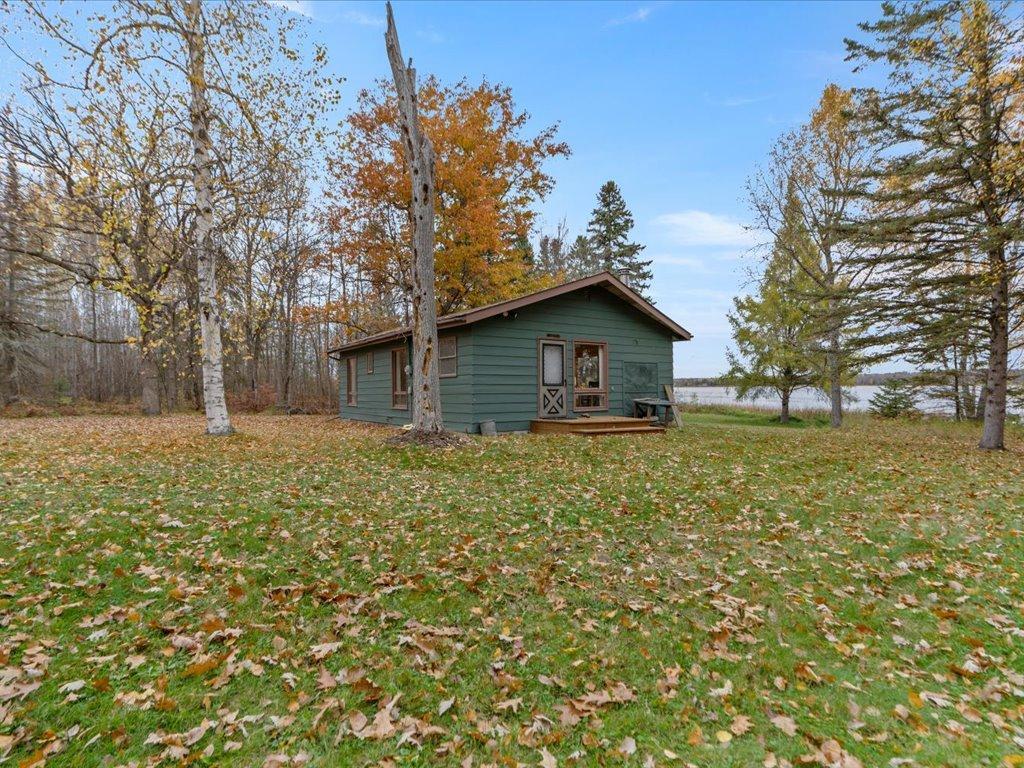 1962 single family home for sale at 3818 Danens Drive NE in Remer, MN — 3 bed, 1 bath (photo 9 of 48)