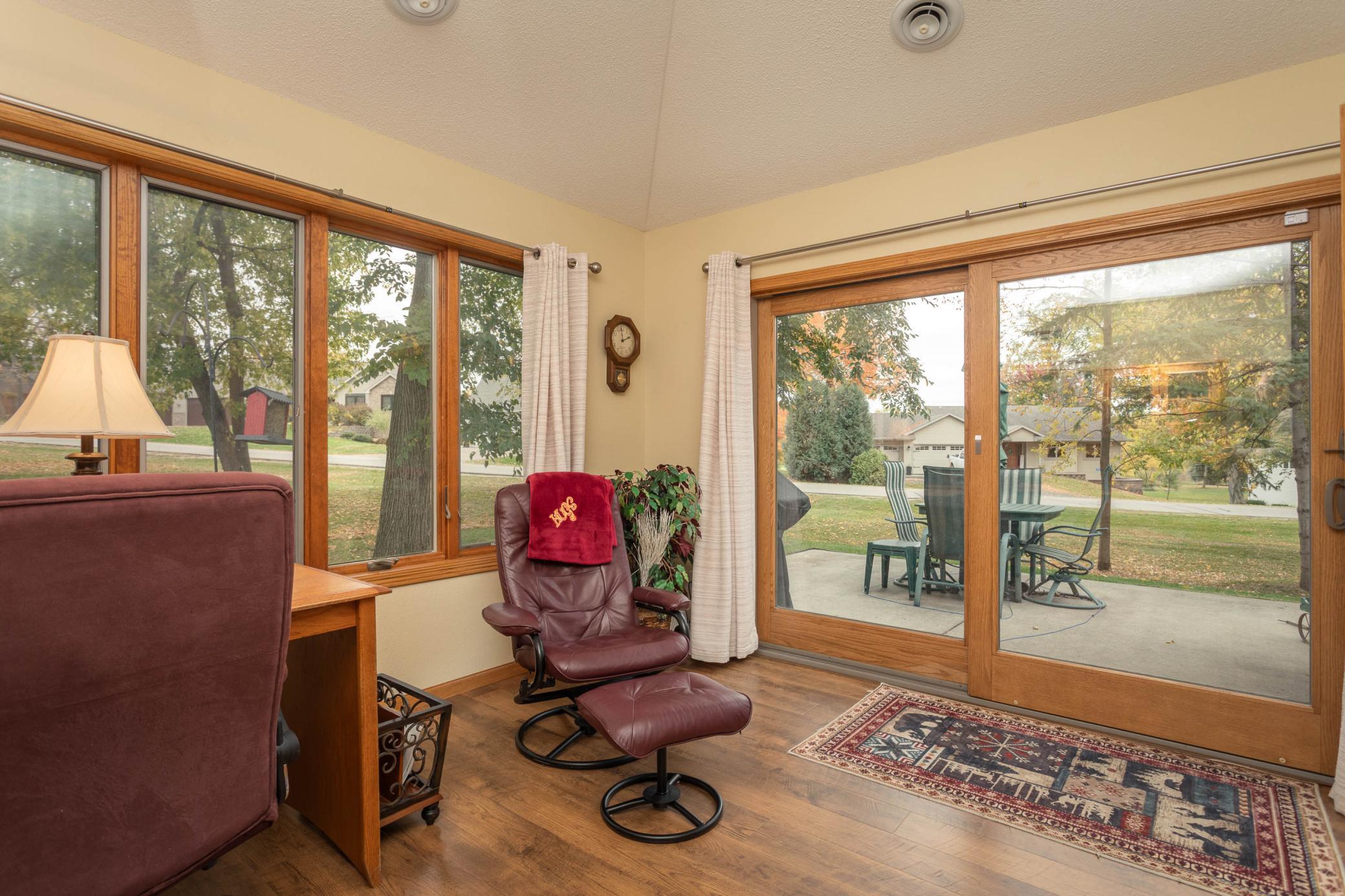 2005 home for sale at 781 E Lake Geneva Road NE in Alexandria, MN — 2 bed, 2 bath (photo 15 of 49)