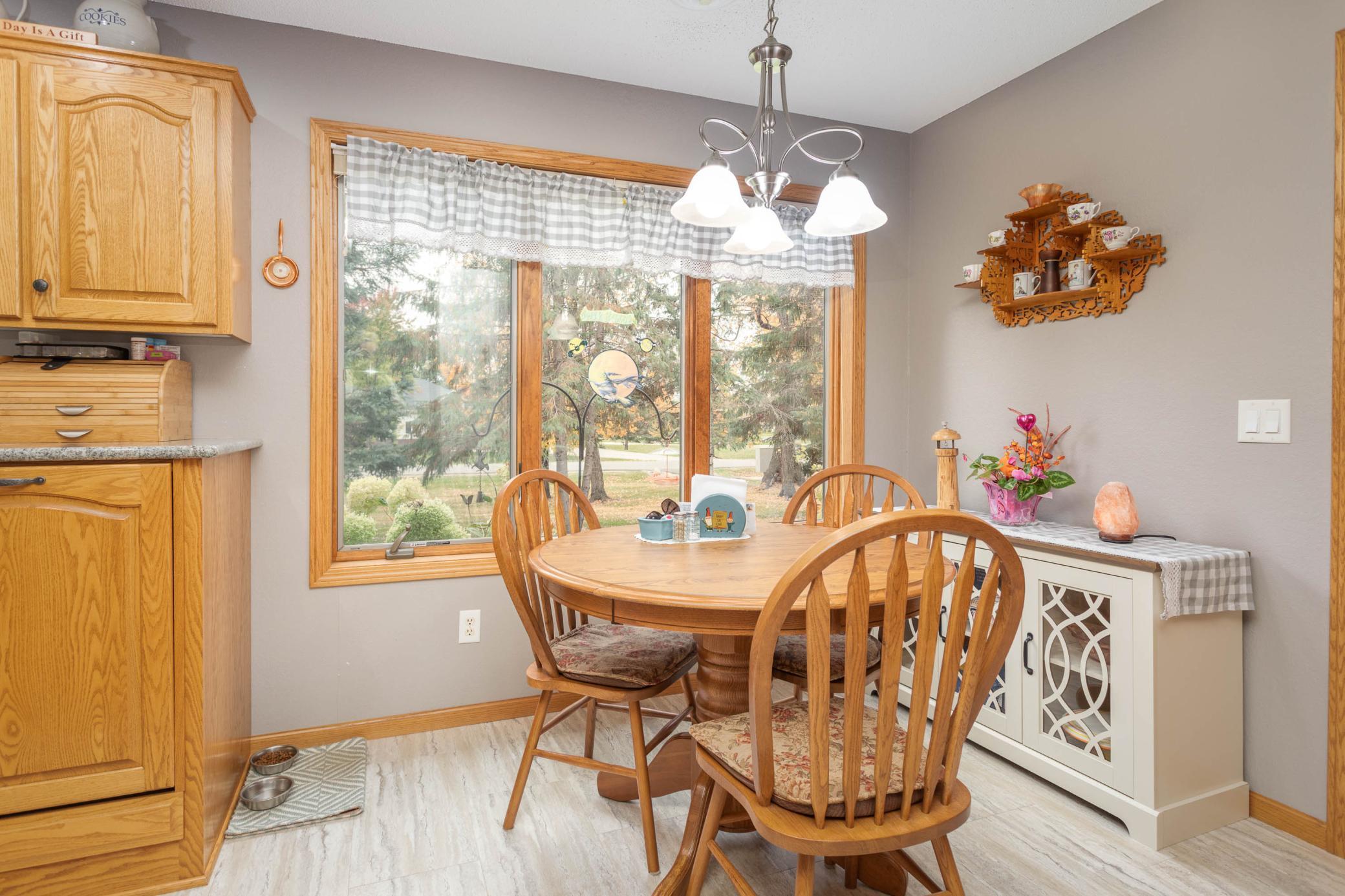 2005 home for sale at 781 E Lake Geneva Road NE in Alexandria, MN — 2 bed, 2 bath (photo 9 of 49)