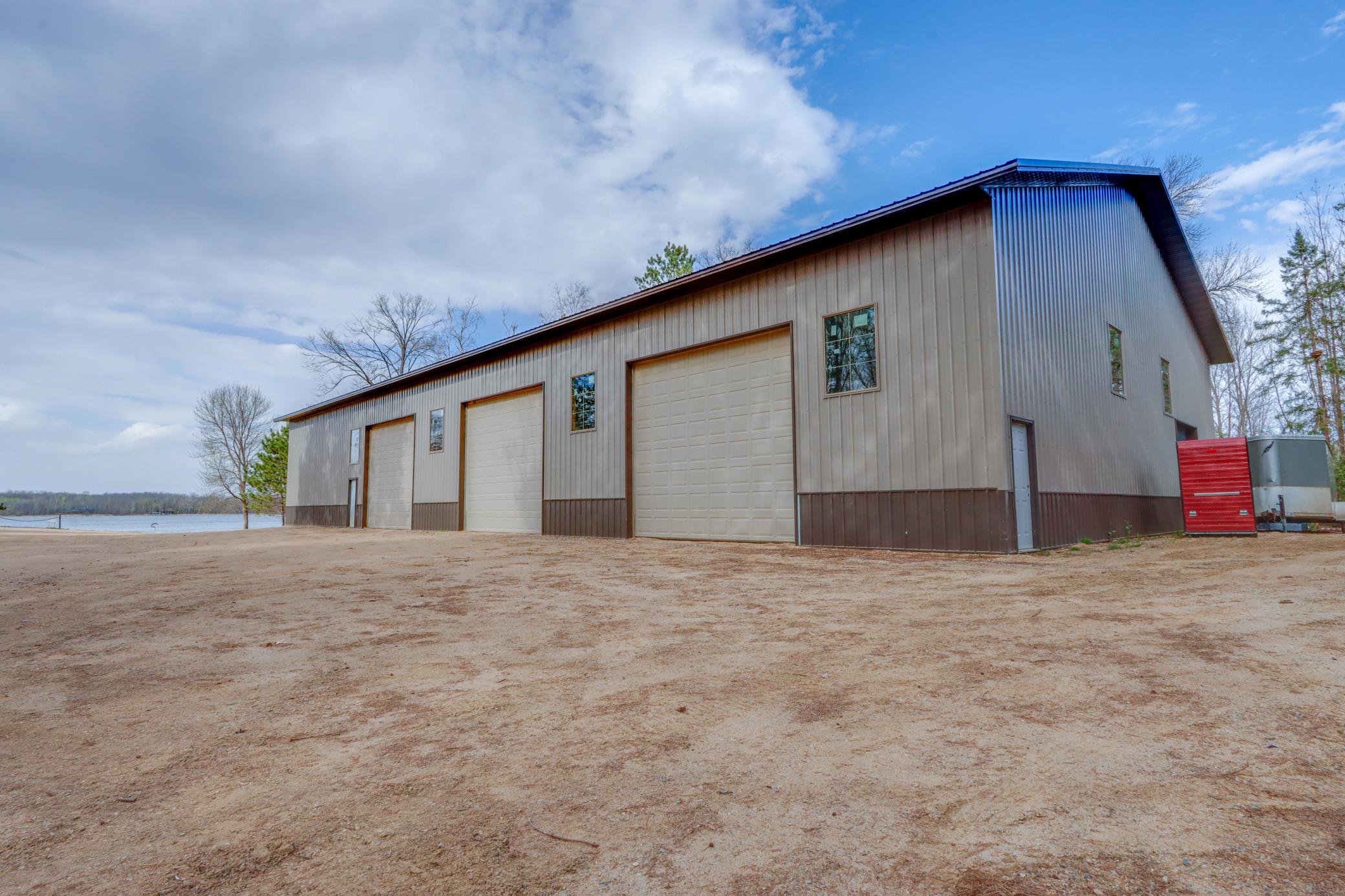 1971 single family home for sale at 21852 Moose Point Road in Cohasset, MN — 2 bed, 2 bath (photo 7 of 27)