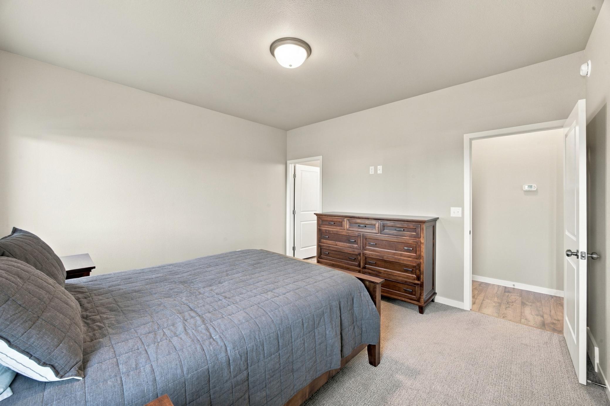 2023 single family home for sale at 7386 28th Street S in Fargo, ND — 4 bed, 3 bath (photo 21 of 53)