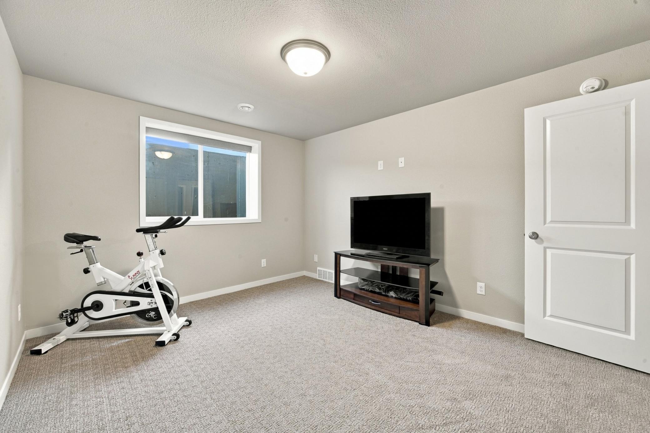 2023 single family home for sale at 7386 28th Street S in Fargo, ND — 4 bed, 3 bath (photo 36 of 53)
