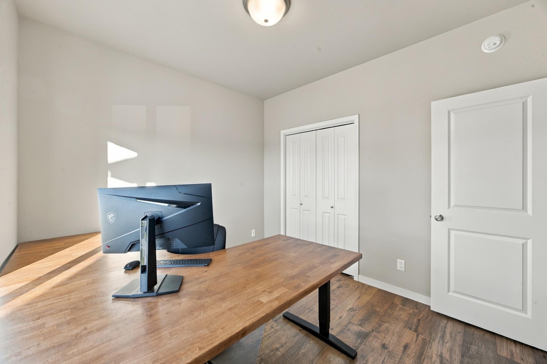 2023 single family home for sale at 7386 28th Street S in Fargo, ND — 4 bed, 3 bath (photo 6 of 53)