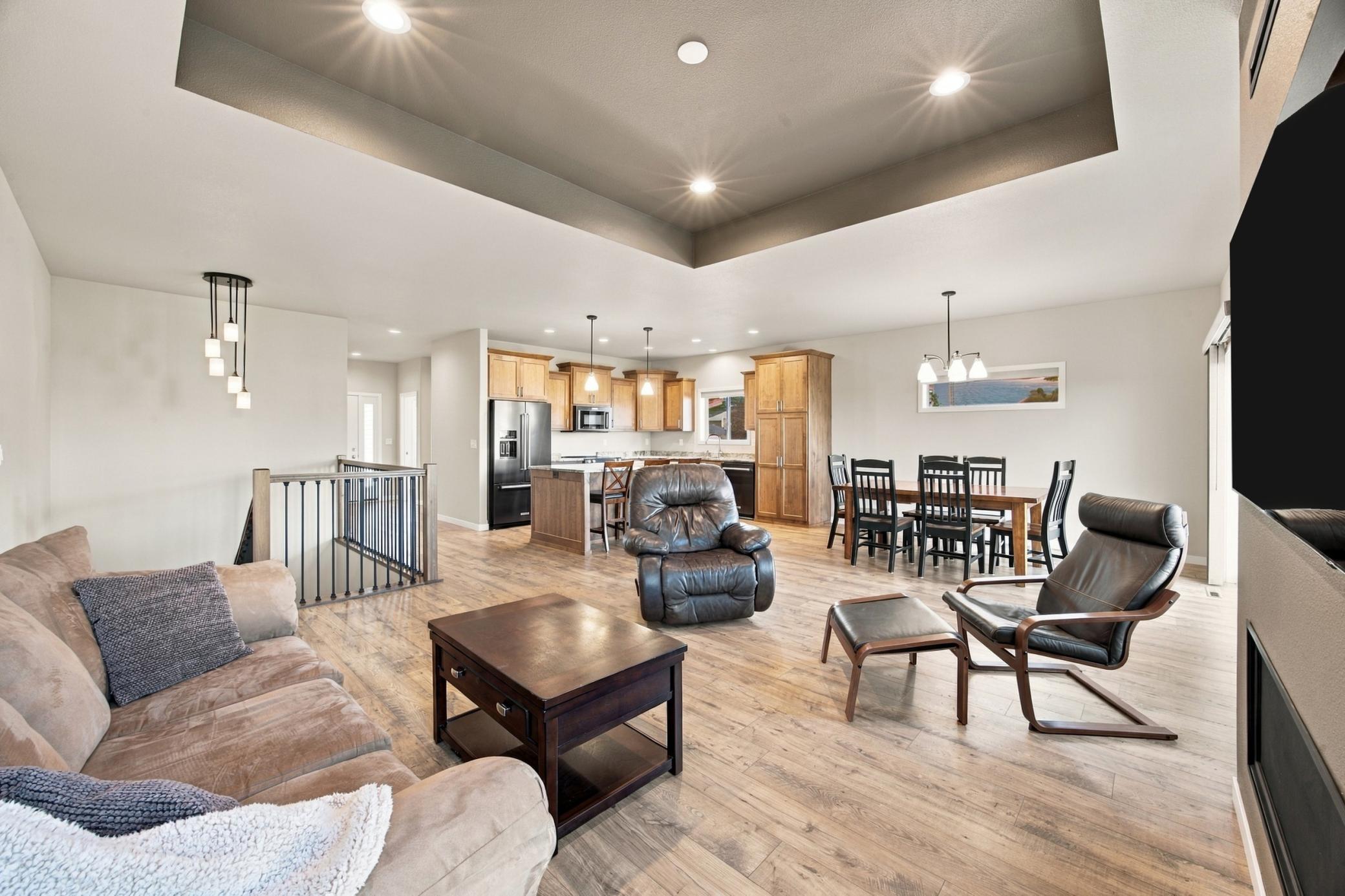2023 single family home for sale at 7386 28th Street S in Fargo, ND — 4 bed, 3 bath (photo 9 of 53)
