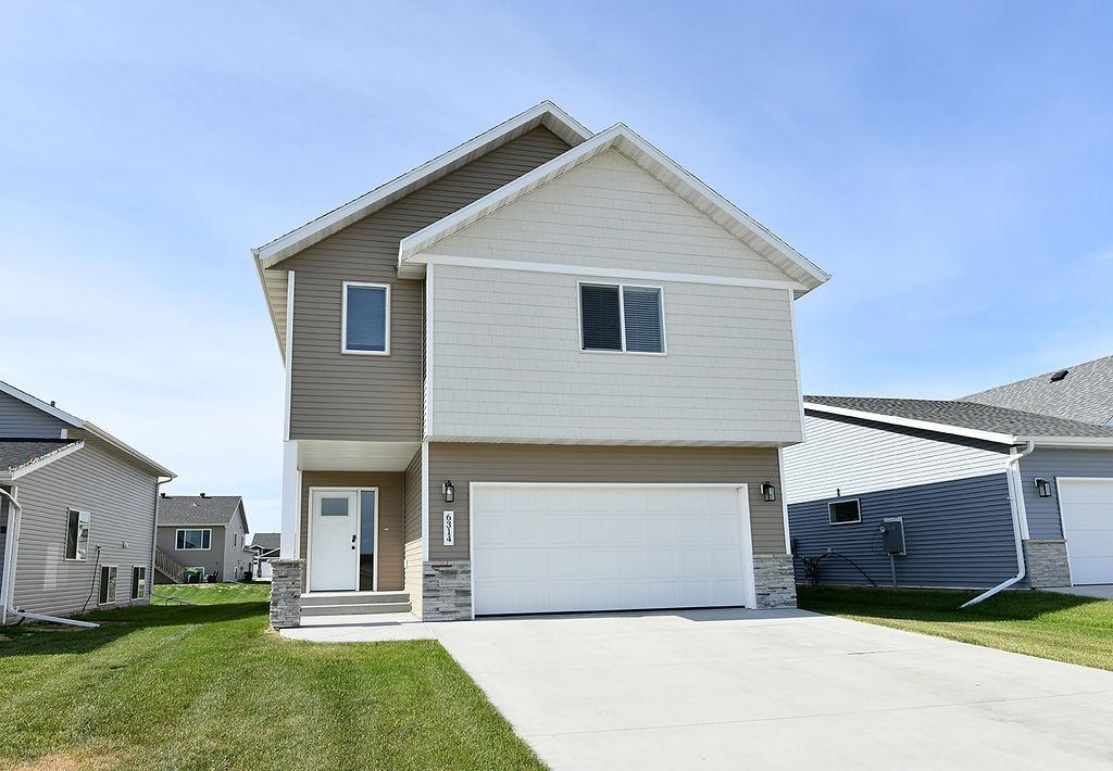 6314 82nd Avenue S, Horace, ND
