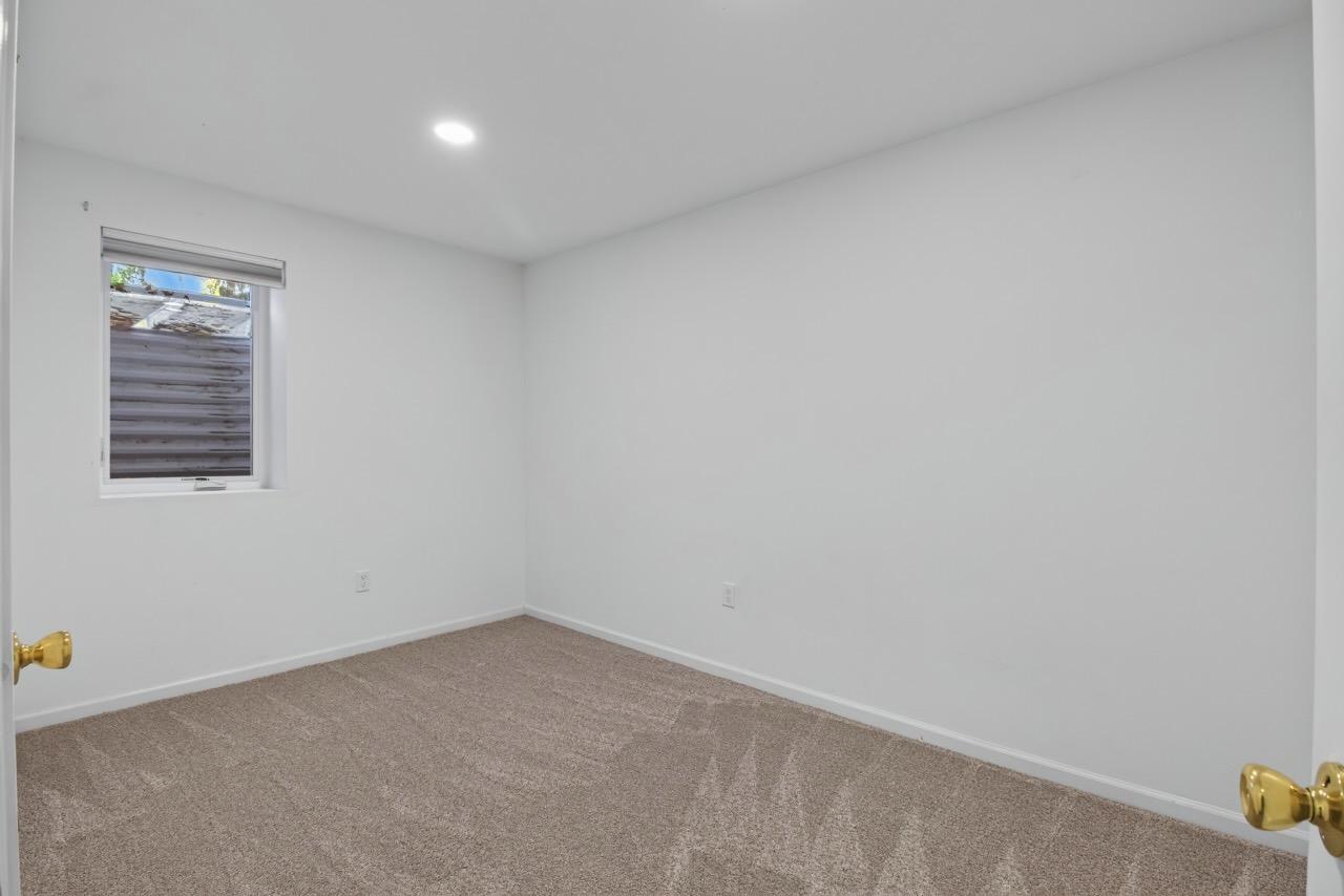 2019 single family home for sale at 1105 E Mount Faith Avenue in Fergus Falls, MN — 4 bed, 2 bath (photo 26 of 39)