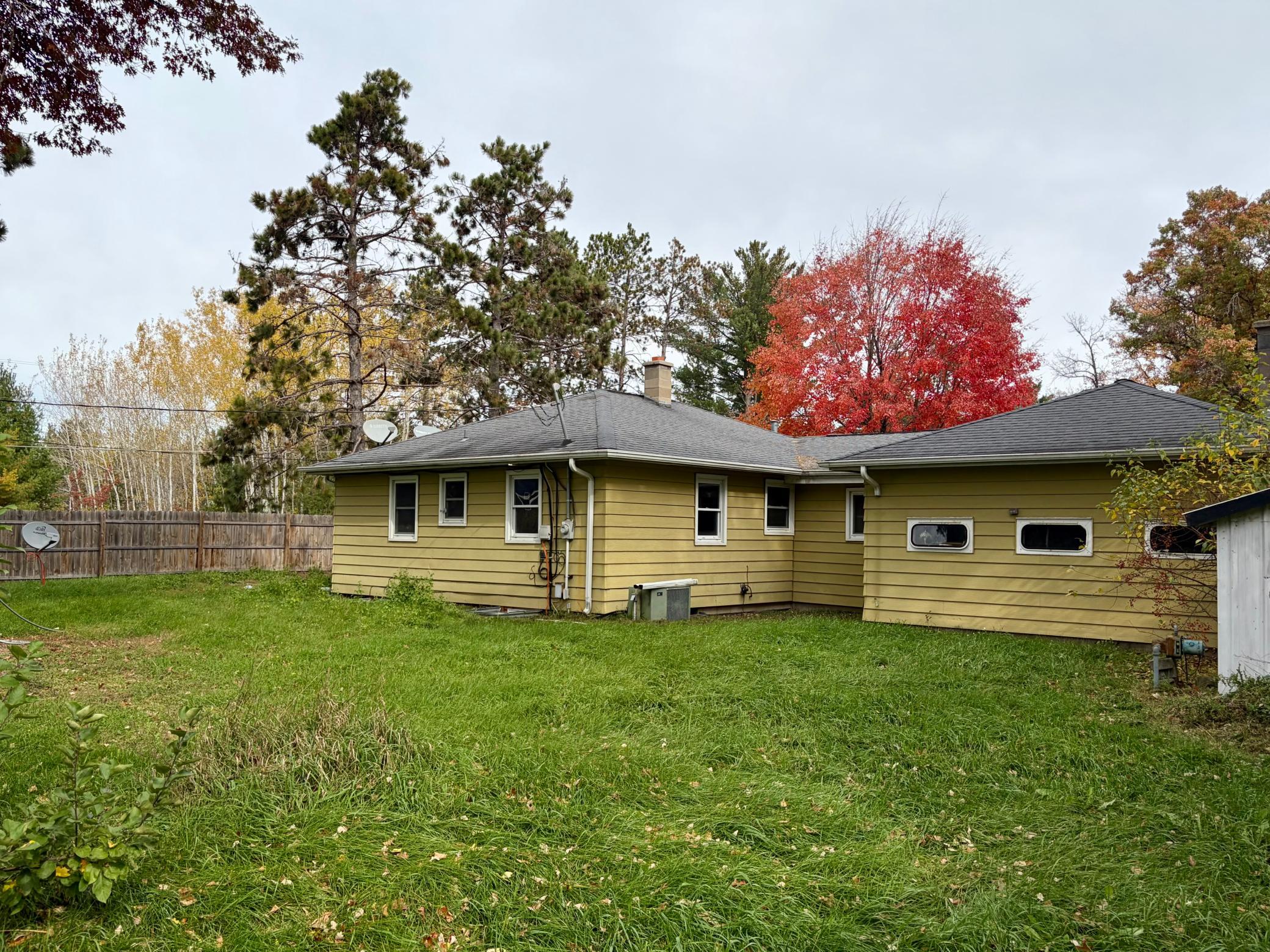 1951 single family home for sale at 421 York Street in Pine River, MN — 4 bed, 2 bath (photo 2 of 26)
