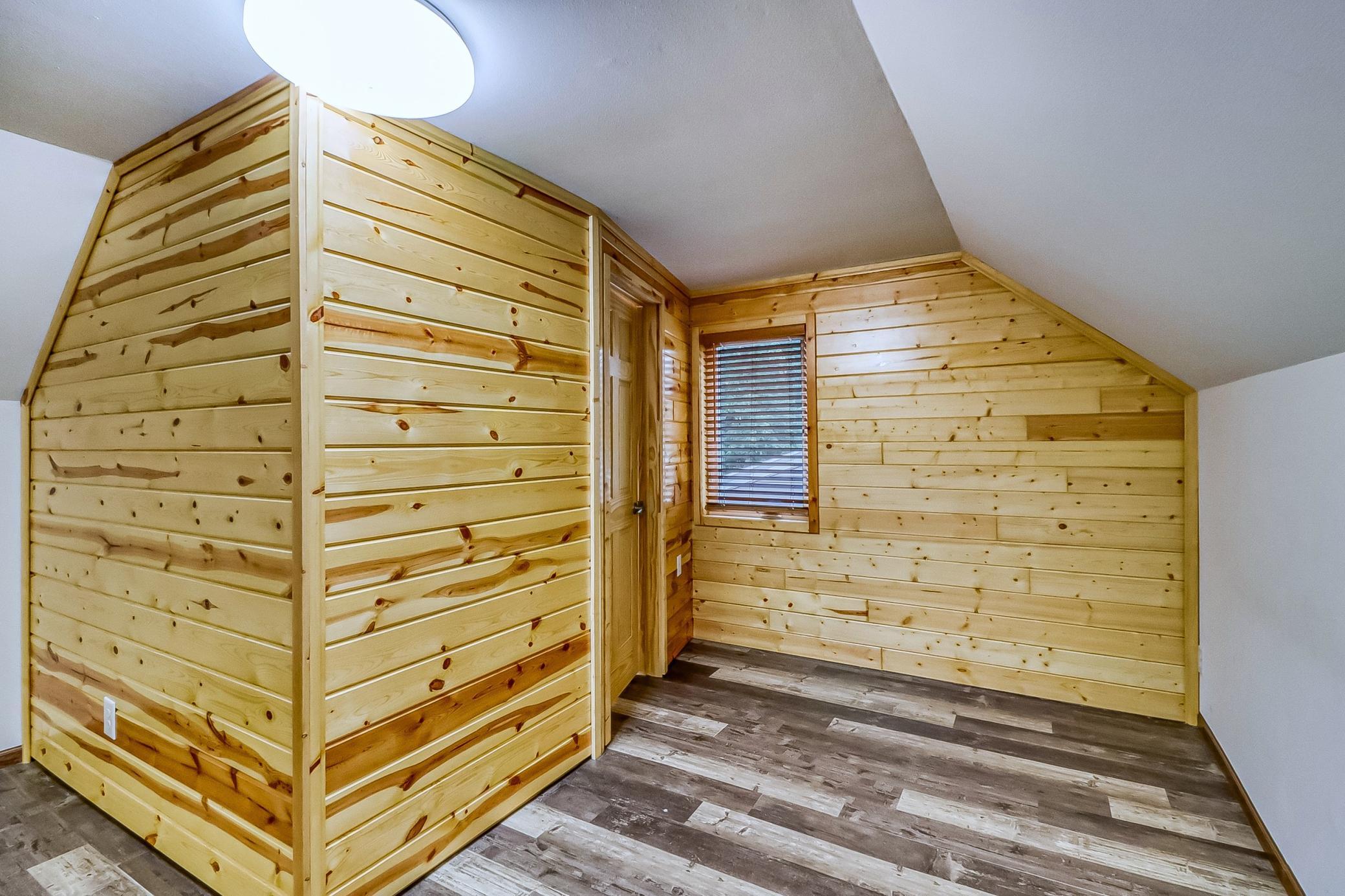 1950 single family home for sale at 1507 Lynn Avenue in Detroit Lakes, MN — 3 bed, 3 bath (photo 17 of 27)