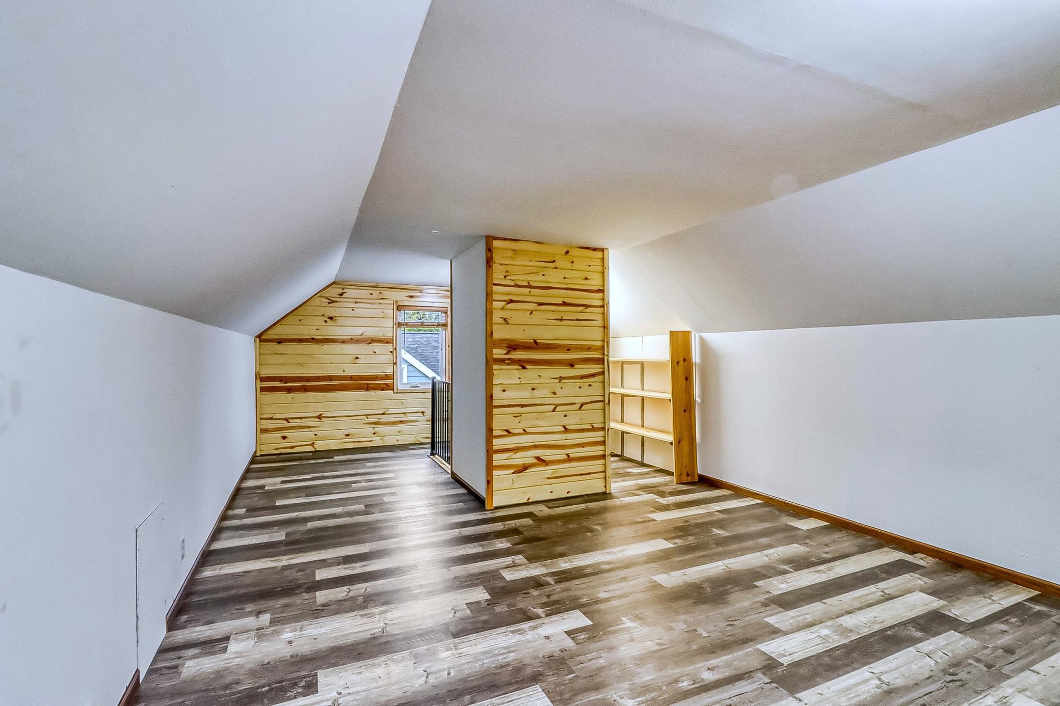 1950 single family home for sale at 1507 Lynn Avenue in Detroit Lakes, MN — 3 bed, 3 bath (photo 18 of 27)