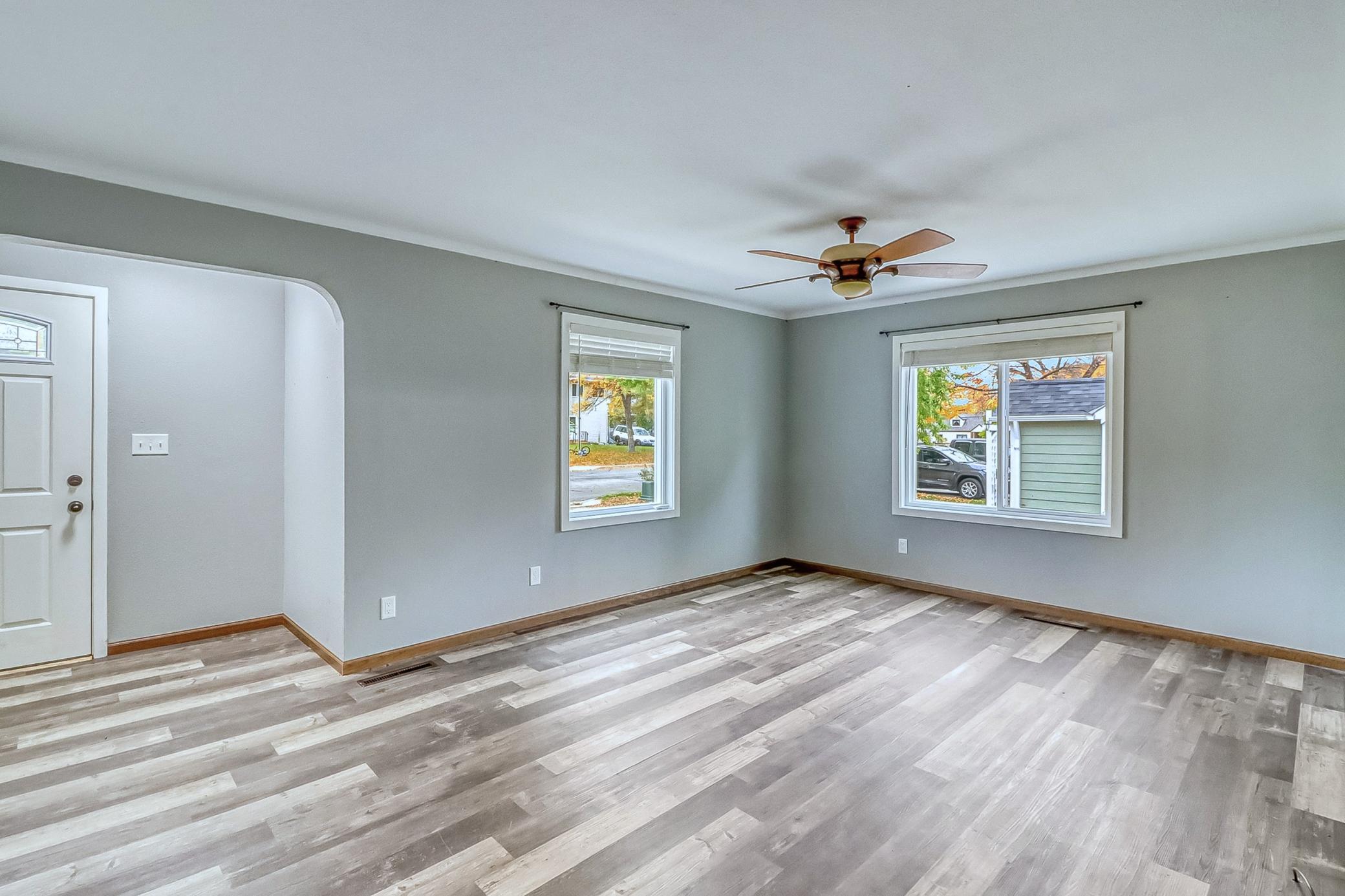 1950 single family home for sale at 1507 Lynn Avenue in Detroit Lakes, MN — 3 bed, 3 bath (photo 10 of 27)